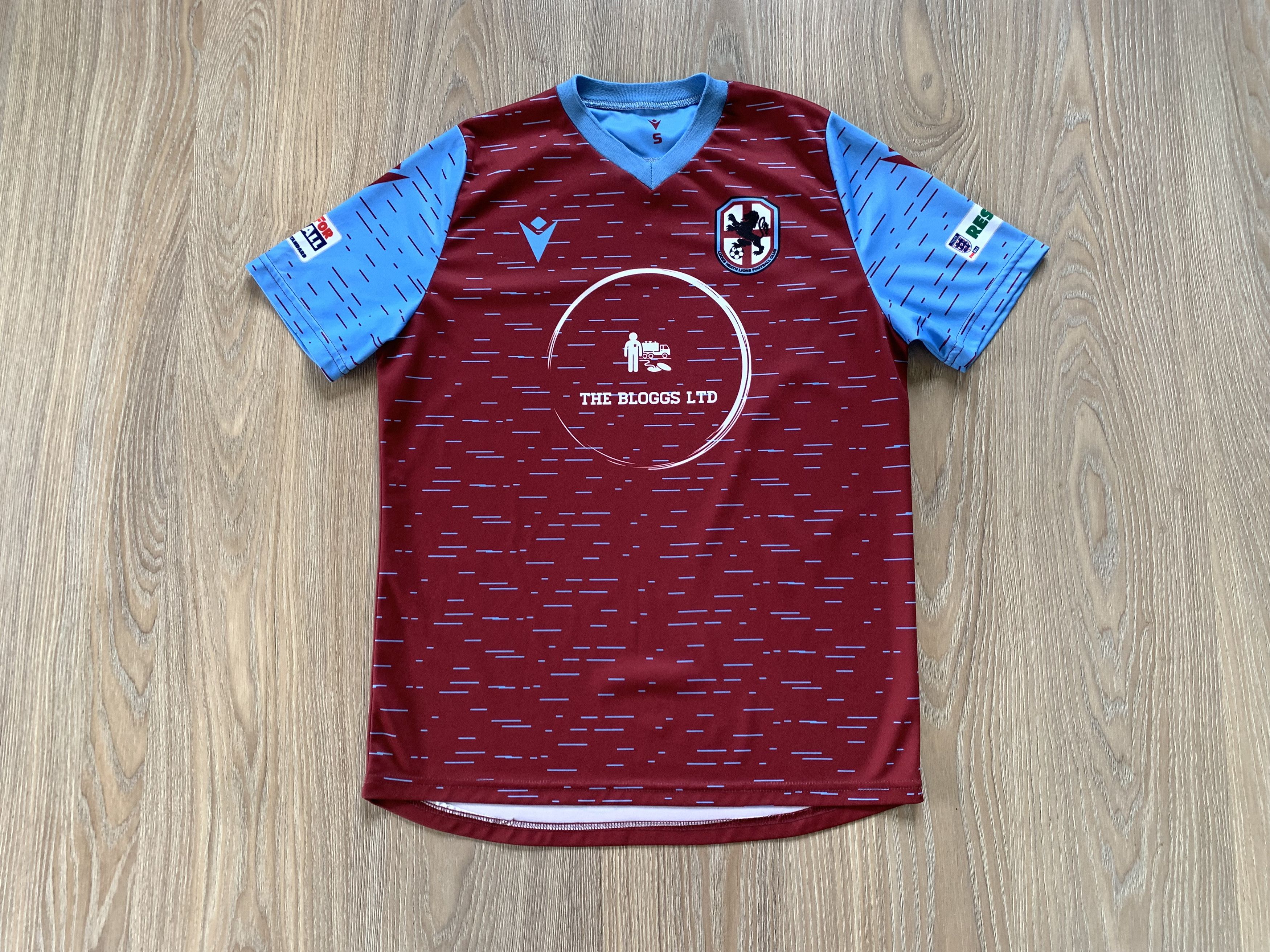 Macron Macron Locks Heath Lions Soccer Jersey #10 Size US S / EU 44-46 / 1 - 2 Thumbnail