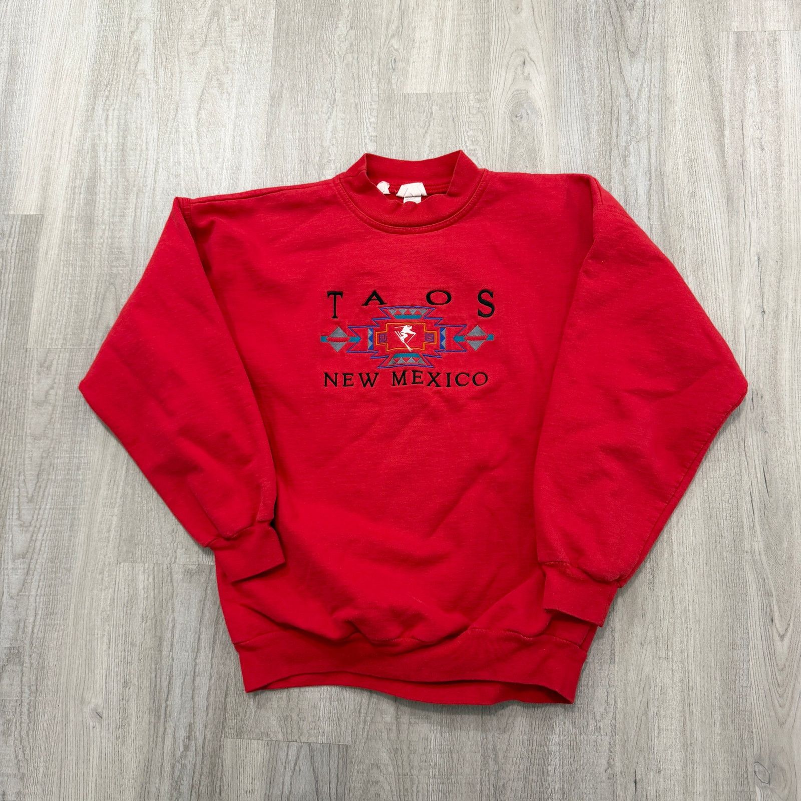 Vintage Vintage Taos New Mexico Sweatshirt Men's Large Red Crewneck Size US L / EU 52-54 / 3 - 1 Thumbnail