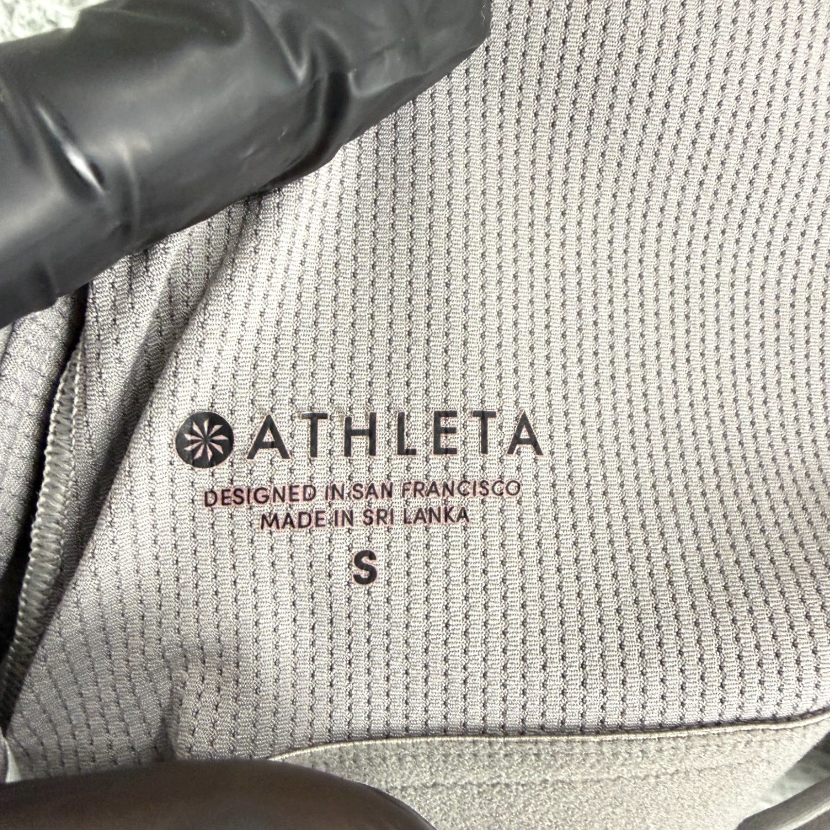 Athleta Athleta Sports Bra Womens Small Gray Botanical Floral Gym Yoga Lightweight Pullover Crossback Wireless Full Cup Breathable Size ONE SIZE - 7 Thumbnail