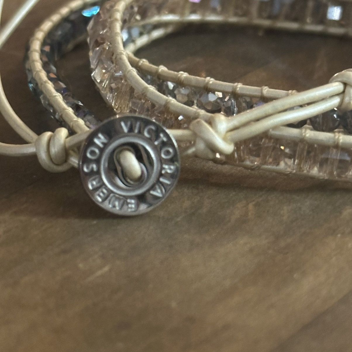 Other Victoria Emerson crystal leather wrap bracelet Size ONE SIZE - 5 Thumbnail