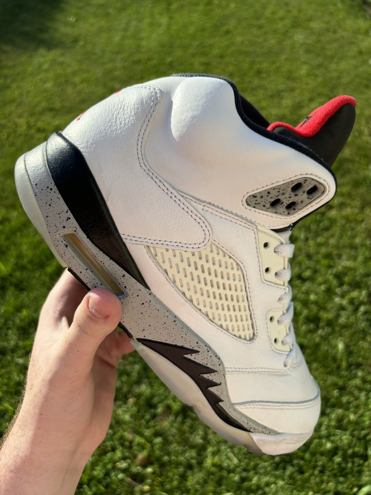 Jordan Brand Air Jordan 5 Retro White Cement 2017 Size 10 Size US 10 / EU 43 - 1 Thumbnail