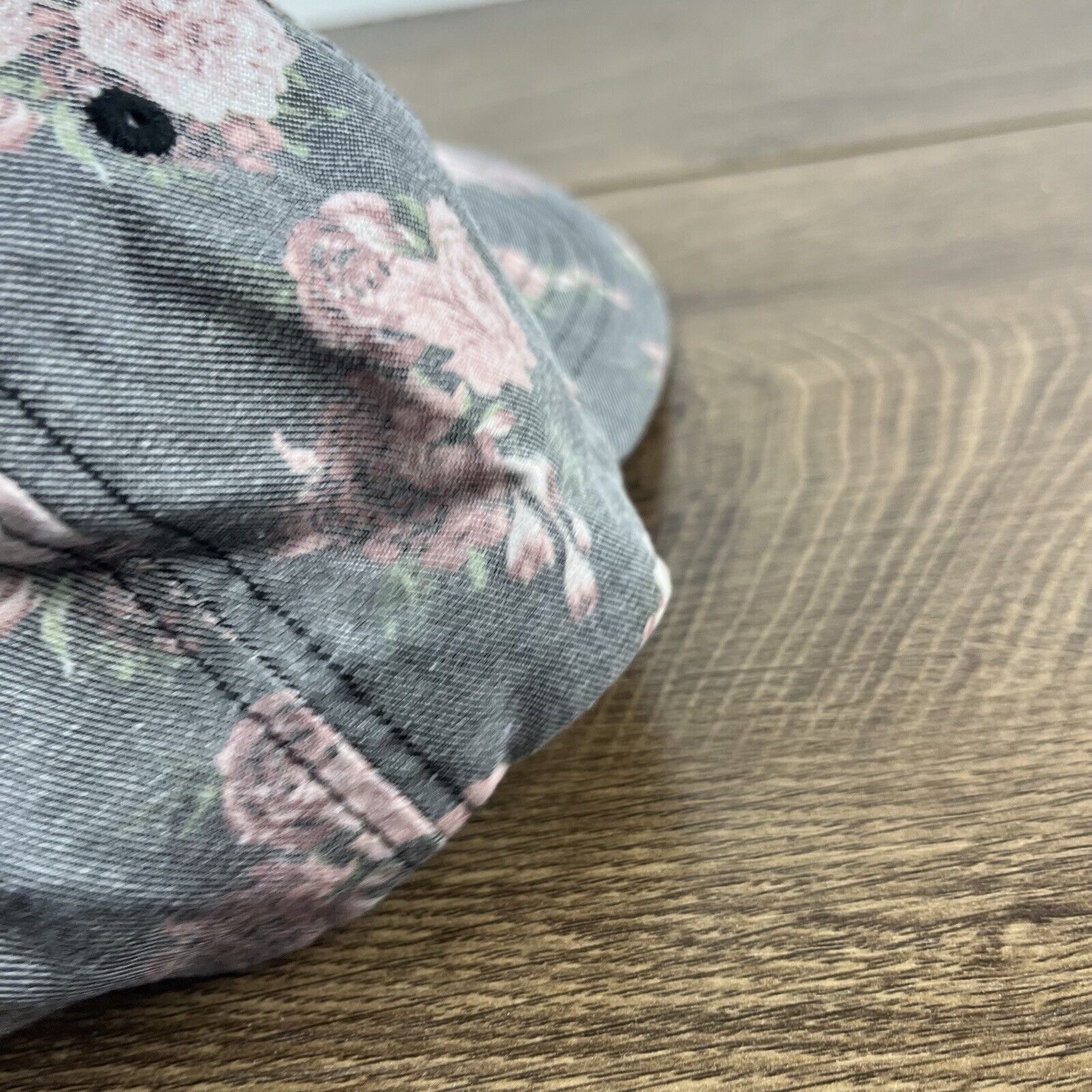 Other Pink Flower Hat Gray Cap Adjustable Hat Gray Adult Fit Hat Size ONE SIZE - 12 Thumbnail