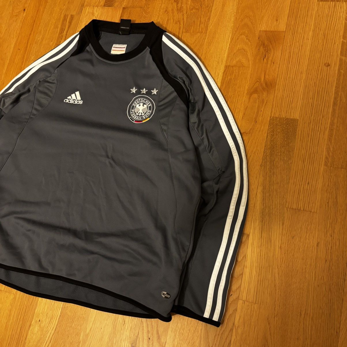 Adidas Vintage Adidas Jersey Deutscher Fussball Bund Germany 2003 Size US L / EU 52-54 / 3 - 3 Thumbnail