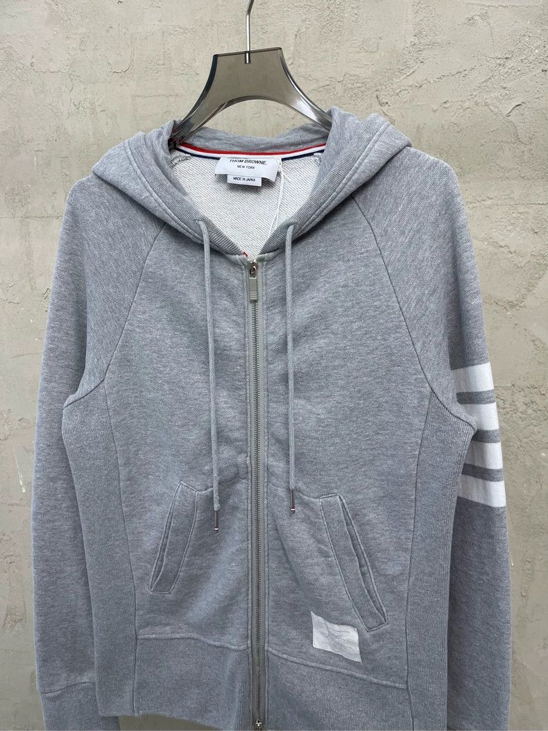 Thom Browne Thom browne Gray four-striped zipper jacket 2504-Nextarrow Size US S / EU 44-46 / 1 - 4 Thumbnail