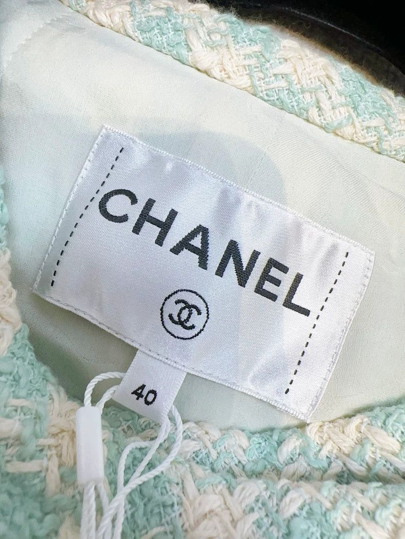 Chanel Chanel 23S spring and summer mint green double-breasted pl Size S / US 4 / IT 40 - 7 Thumbnail