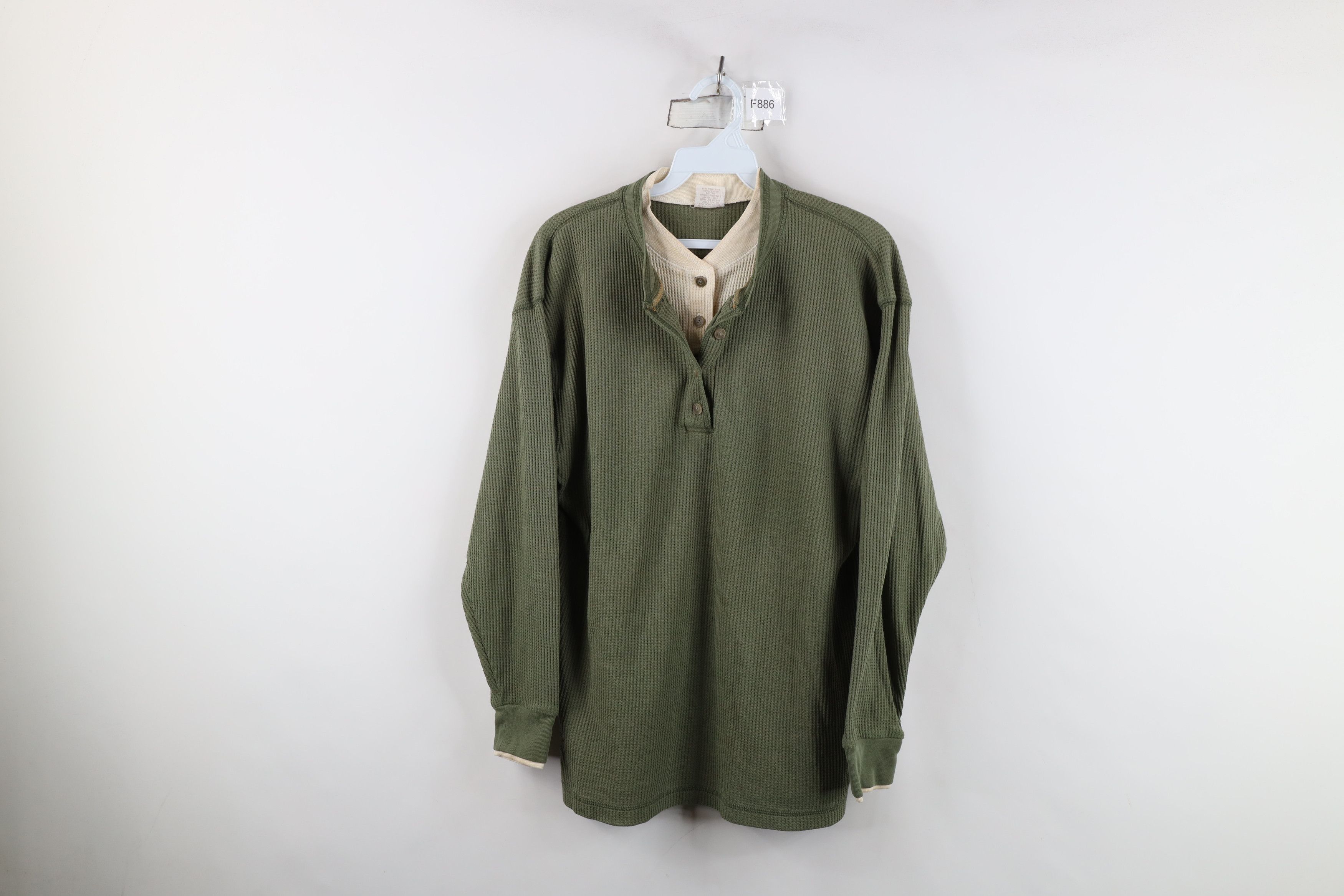 Vintage Vintage 90s Streetwear Thermal Knit Henley T-Shirt Green Size L / US 10 / IT 46 - 1 Thumbnail