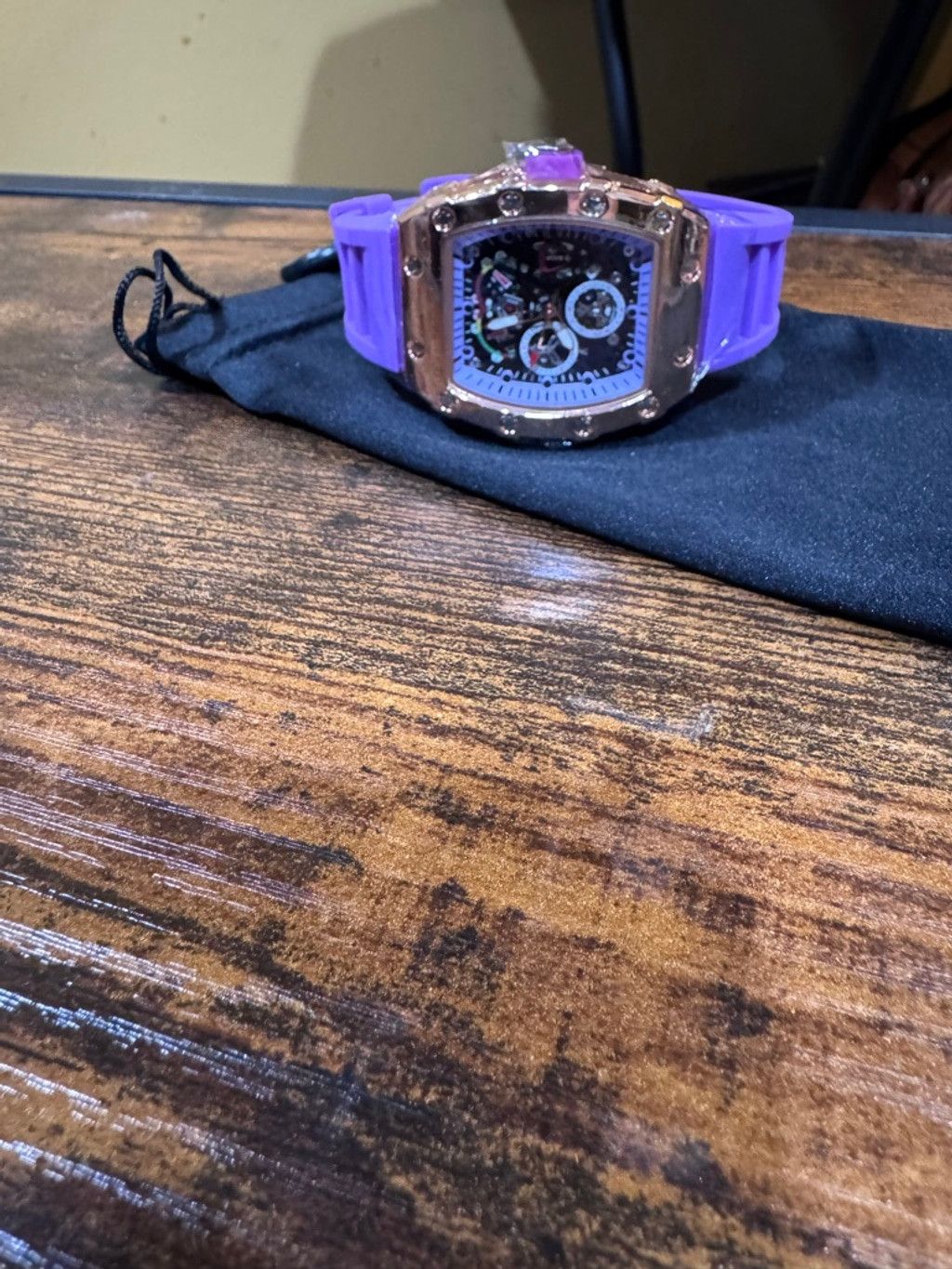 The Unbranded Brand AJ Couture Tonneau Quartz Watch NWT Size ONE SIZE - 2 Thumbnail