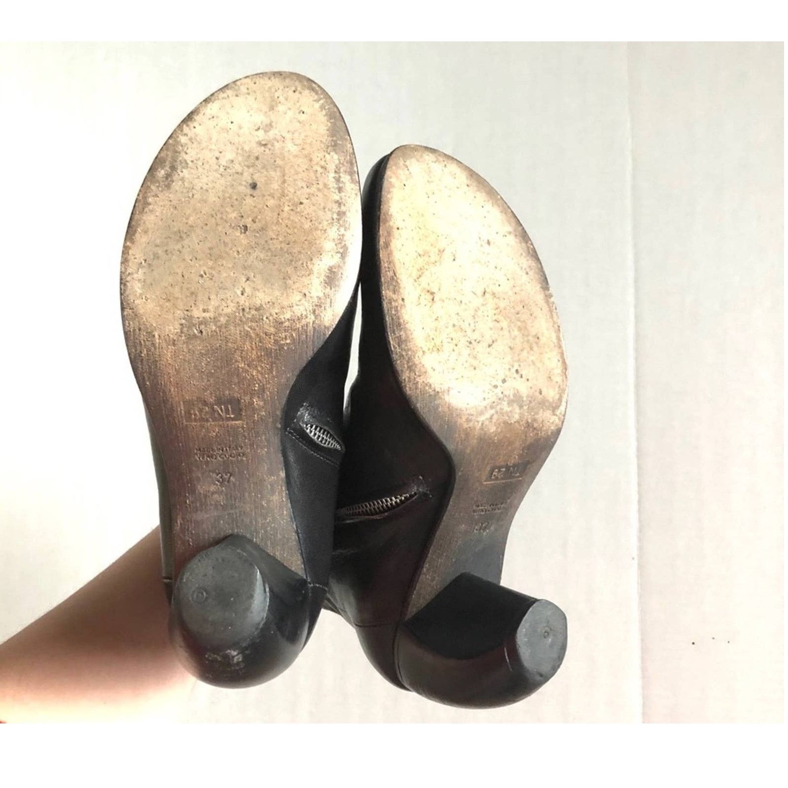 Other Tracey Neuls Black Leather Ankle Booties Dark Academia Size US 7.5 / IT 37.5 - 7 Thumbnail