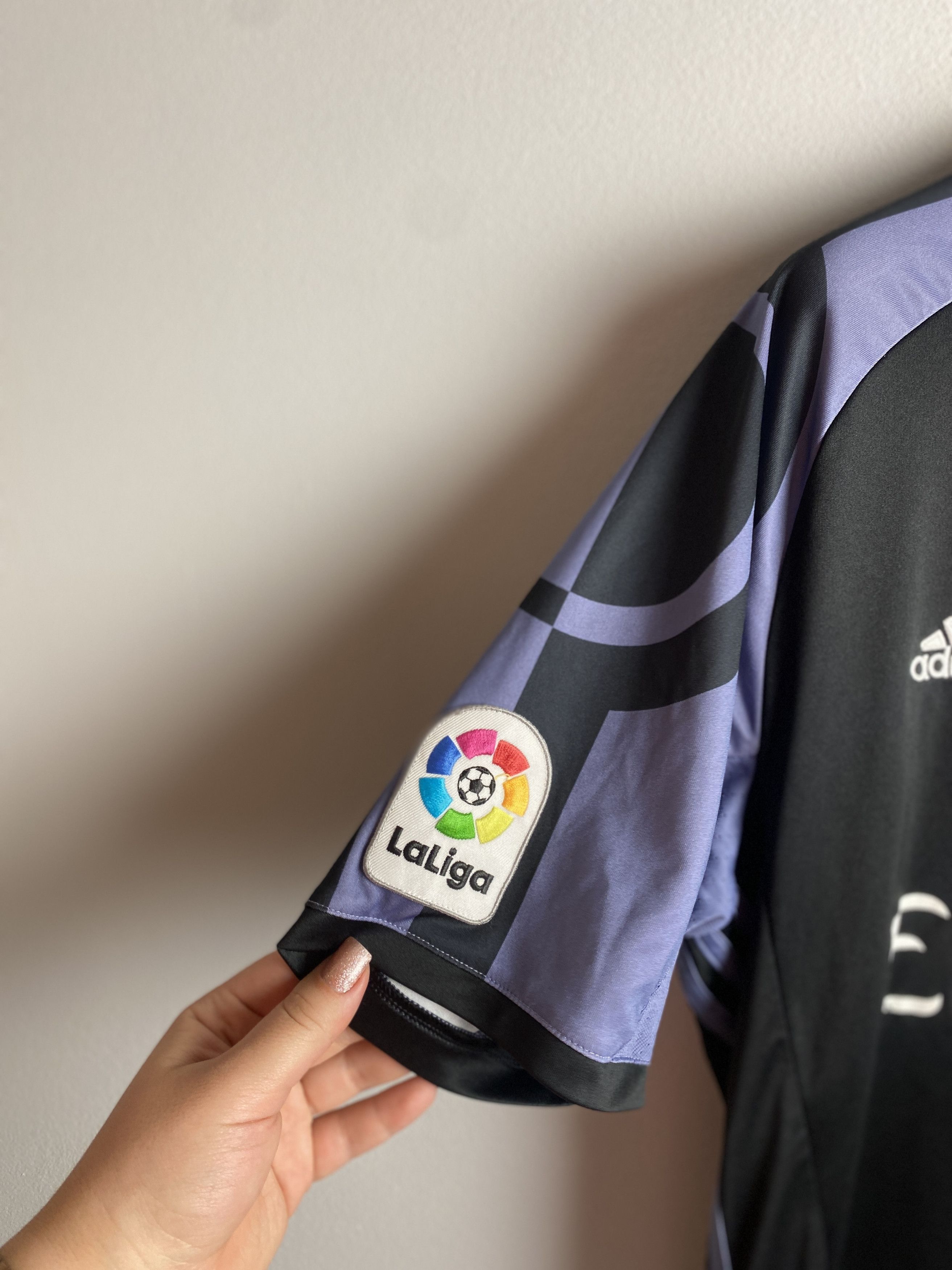 Adidas Adidas Soccer jersey 2016/17 Real Madrid blokecore y2k Size US M / EU 48-50 / 2 - 3 Thumbnail