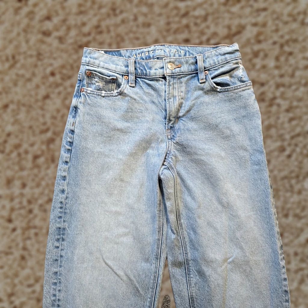 American Eagle Outfitters American Eagle Jeans Womens 00 Blue Lightwash Barrel Leg Baggy Mid Rise Casual Jeans Women 00 Blue Lightwash Barrel Leg Baggy Mid Rise Casual Size 24" / US 00 / IT 34 - 1 Thumbnail
