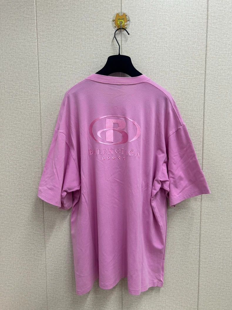 Balenciaga Balenciaga Pink letter pattern, big pattern behind short s Size US L / EU 52-54 / 3 - 2 Thumbnail