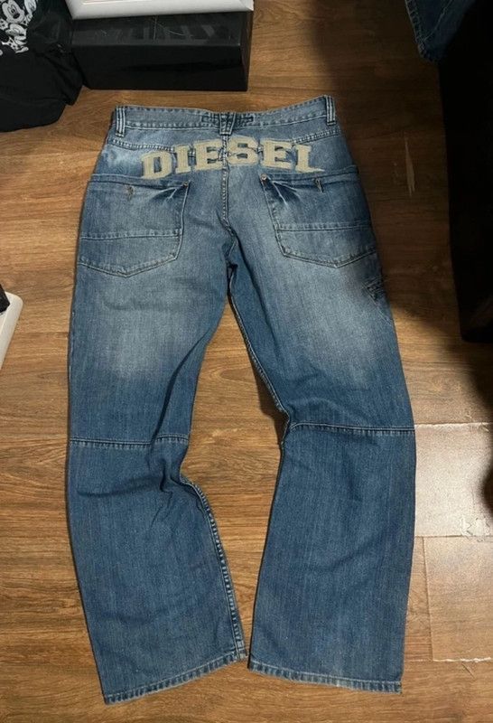 Diesel Vintage Diesel jeans with back decal Size US 36 / EU 52 - 1 Thumbnail