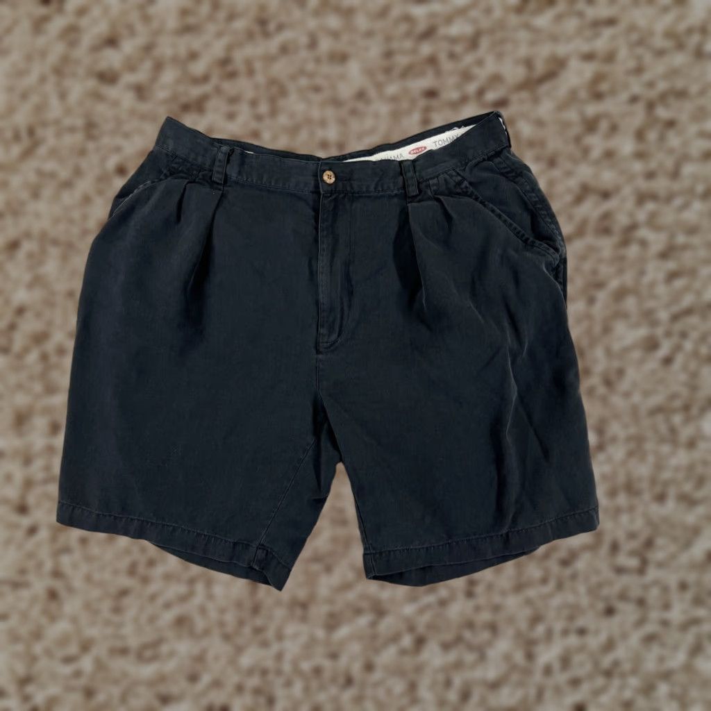 Tommy Bahama Tommy Bahama Shorts Mens 35 Black 100% Silk Pleated Front Comfort Waist Golf Size US 35 - 1 Thumbnail