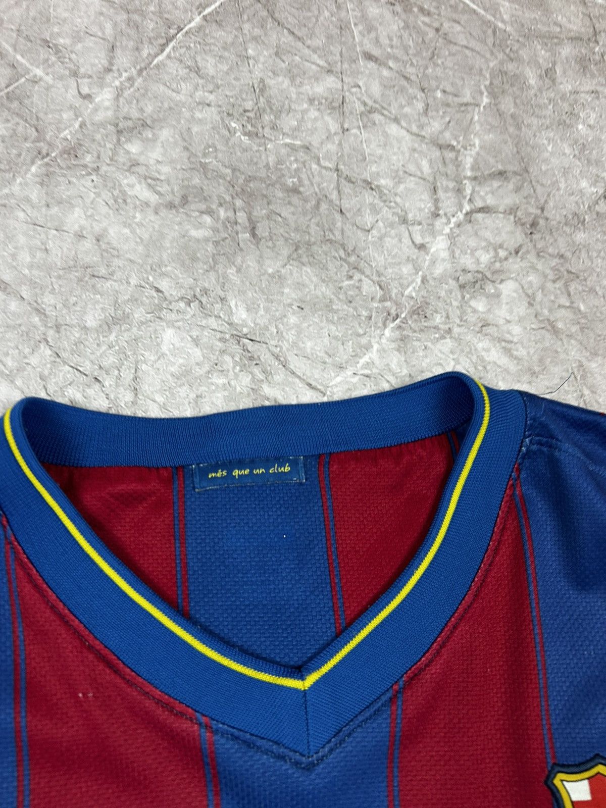 Nike FC BARCELONA 2010/2011 HOME FOOTBALL SOCCER JERSEY NIKE XLL Size US XXL / EU 58 / 5 - 6 Thumbnail