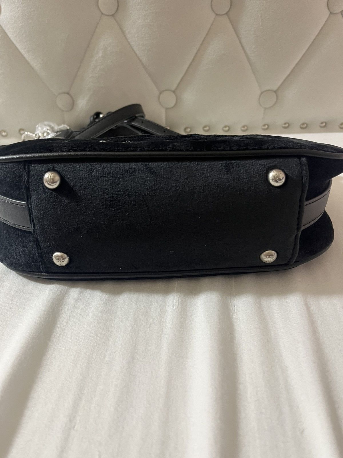 Juicy Couture × Vintage Juicy Couture Black Velour Mini Shoulder Bag Size ONE SIZE - 8 Thumbnail