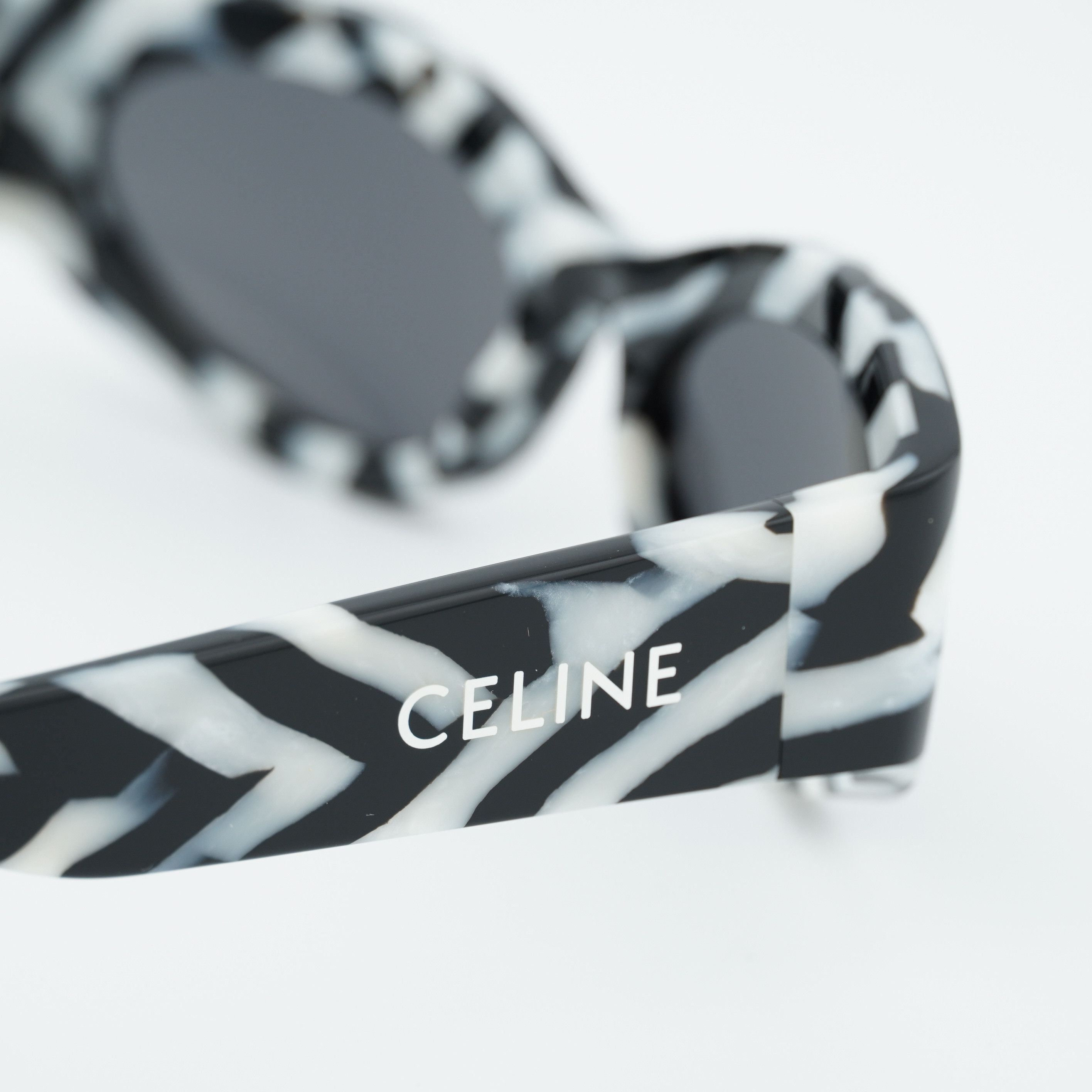 Celine Celine CL40288I 04A Sunglasses Black and White Zebra Cat Eye Size ONE SIZE - 5 Thumbnail