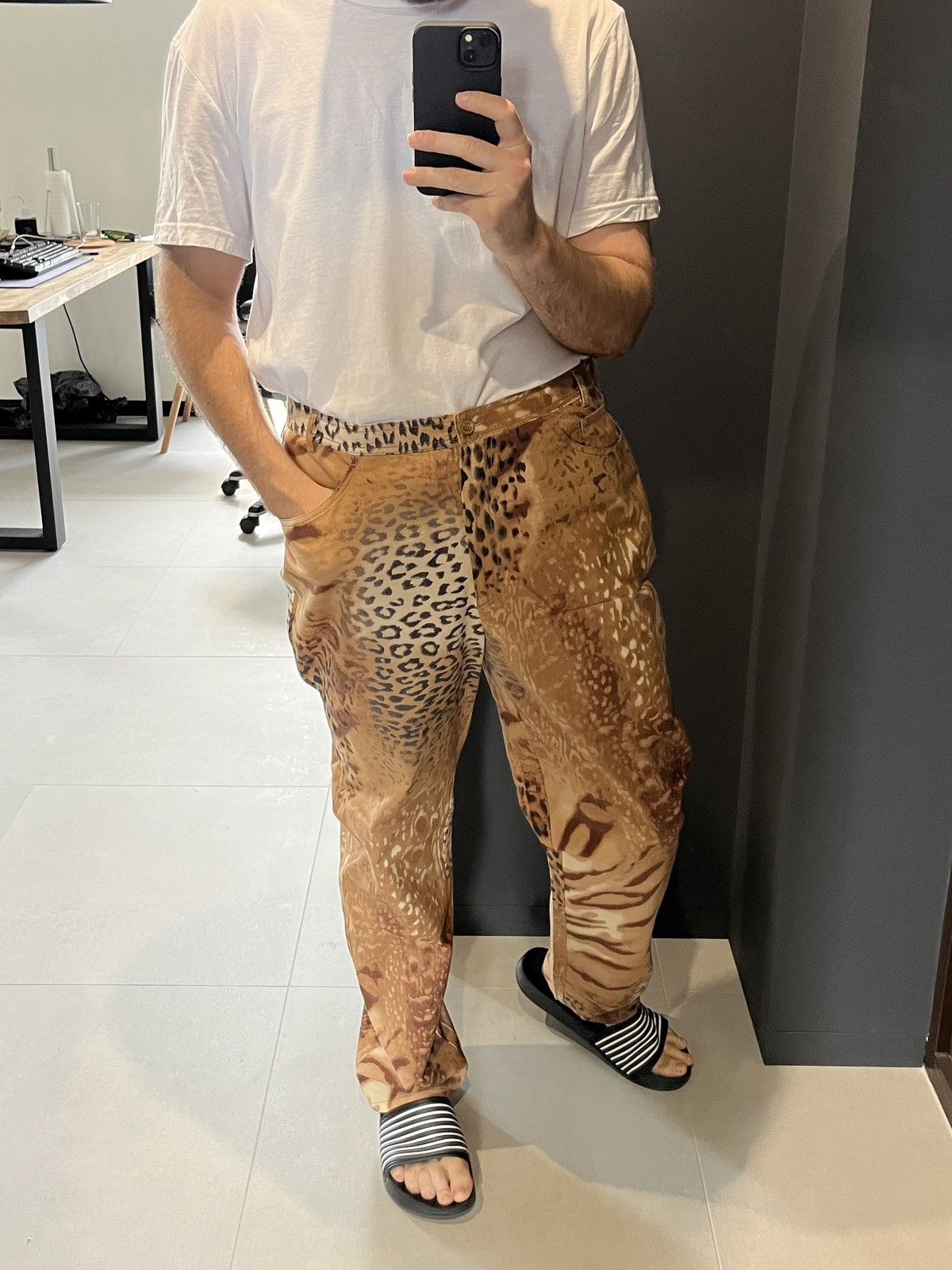 Ferre × Gianfranco Ferre Gianfranco Ferre Leopard Pattern Print Pants Size US 38 / EU 54 - 1 Thumbnail