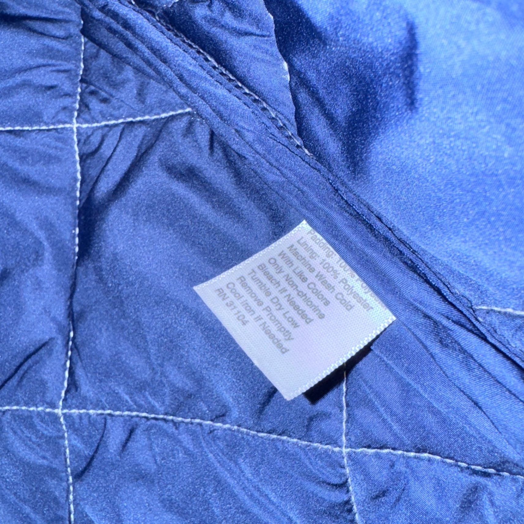 Vintage VINTAGE Crown & Ivy Quilted Full Zip Vest Mens M Beige & Blue Golf Sport Jacket Hiking Size US M / EU 48-50 / 2 - 4 Thumbnail