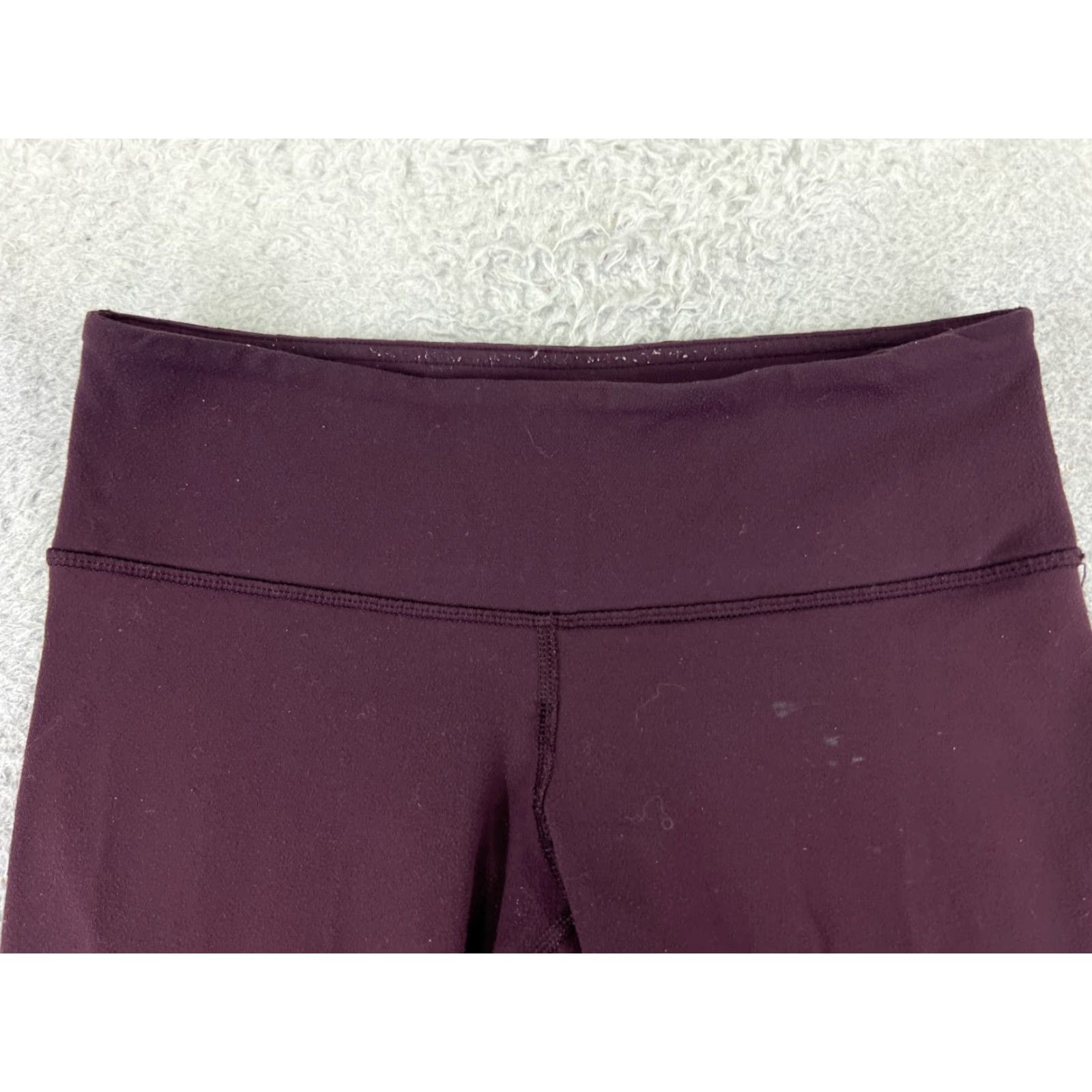 Lululemon Lululemon Leggings Womens 4 Purple Wunder Under Crop 21" Inseam Yoga Read Pockets Zip Pocket Cropped Alignment Align Pair? (Note: This seems off) Size 27" / US 4 / IT 40 - 4 Thumbnail