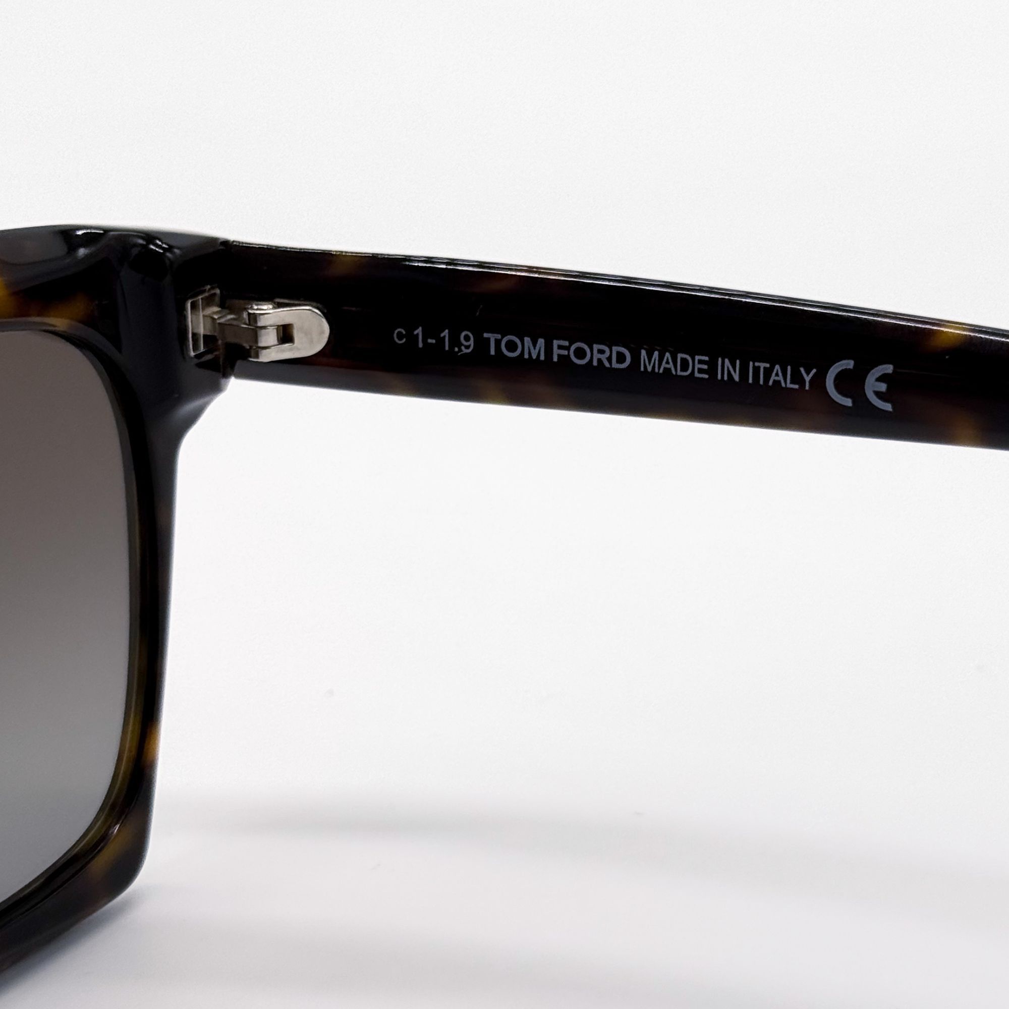 NEW TOM FORD SARI TF690F 52H POLARIZED HAVANA/BROWN WOMEN EYEWEAR FT0690/S Amazon.com: Tom Ford Women main image 2