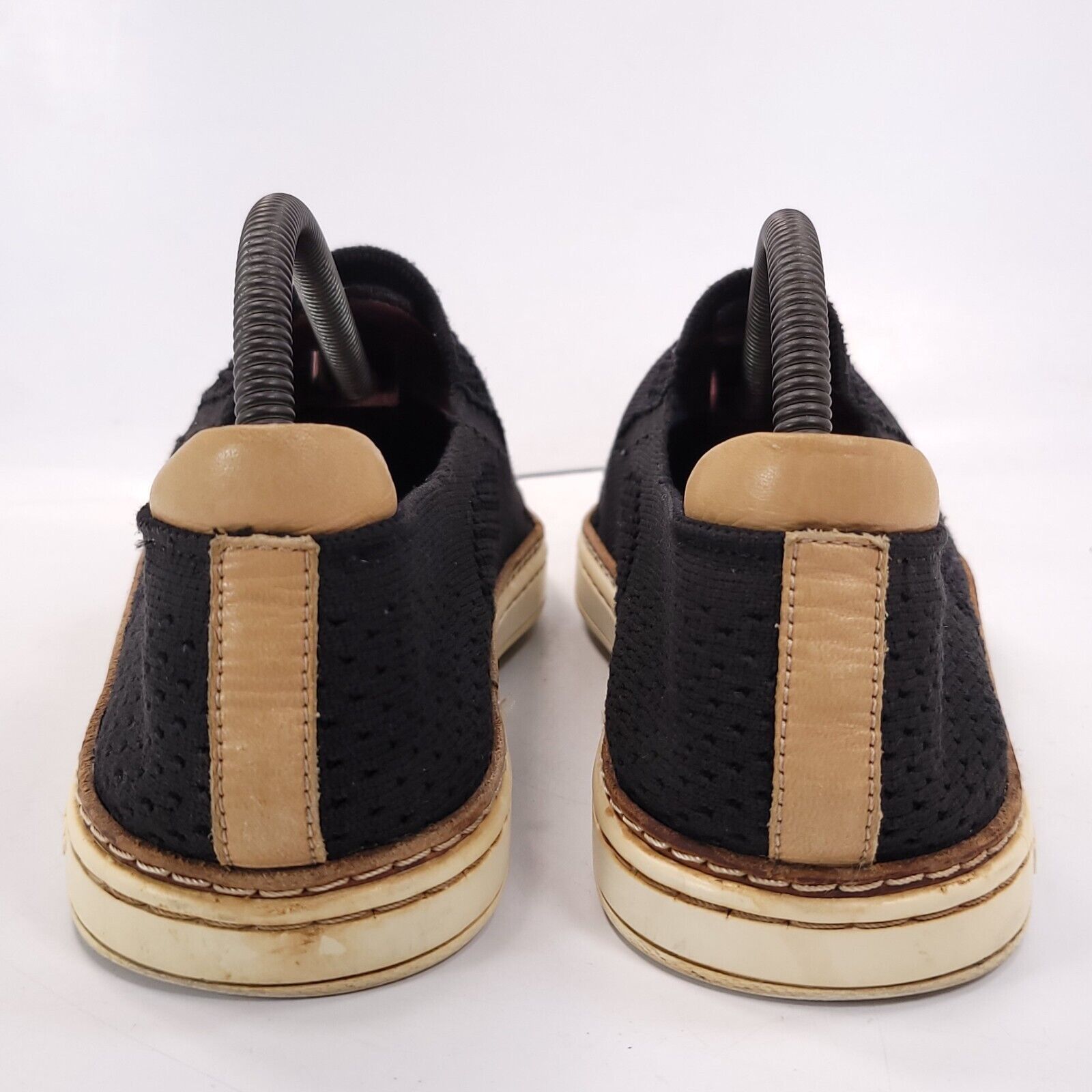 Ugg UGG Sammy Sneaker Shoe Womens Size 9 1016756 Black White Size US 9 / IT 39 - 3 Thumbnail