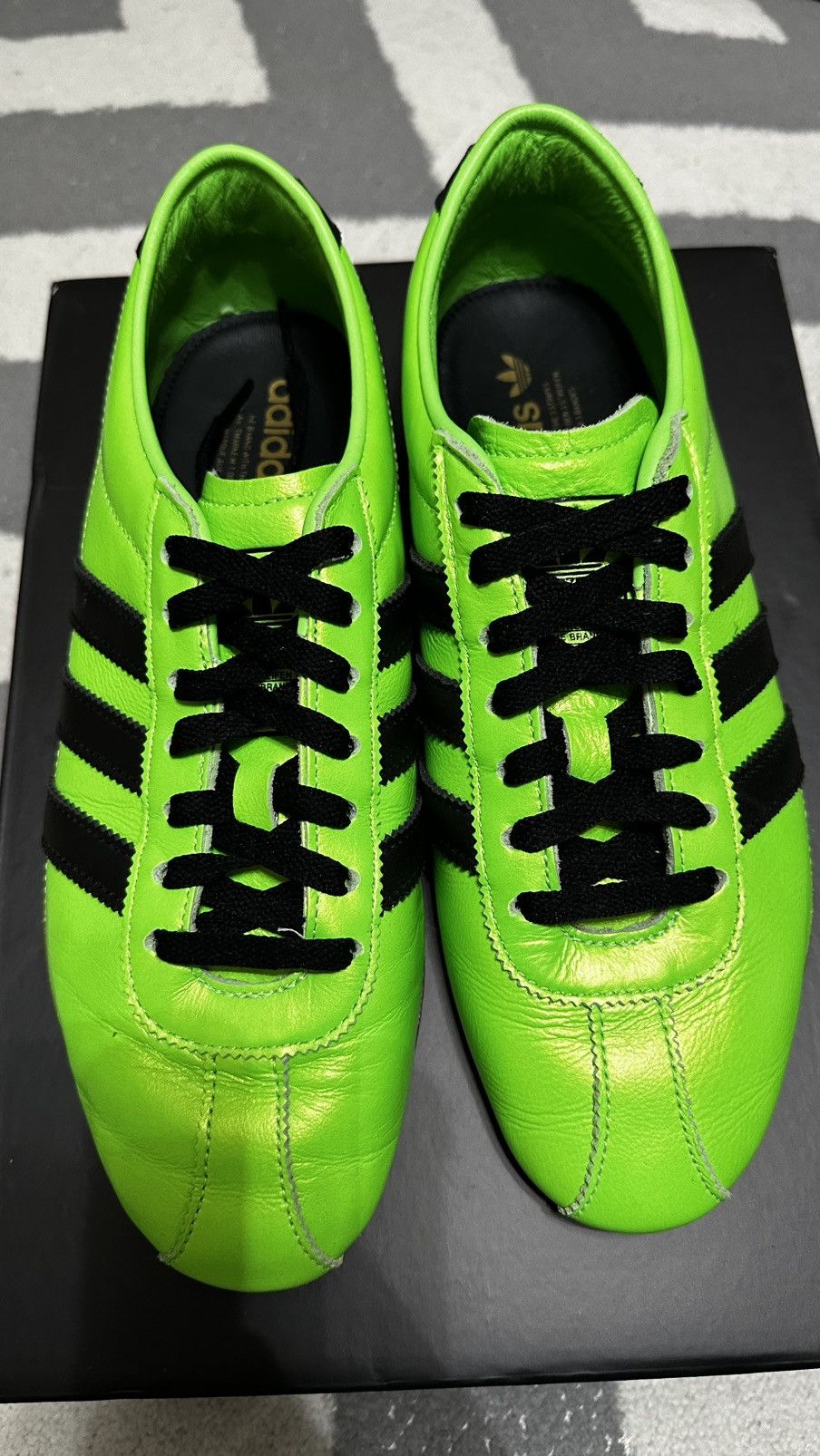 Adidas Adidas Tokyo Decon Solar Green (Men's 9/Women's 10) Size US 9 / EU 42 - 4 Thumbnail
