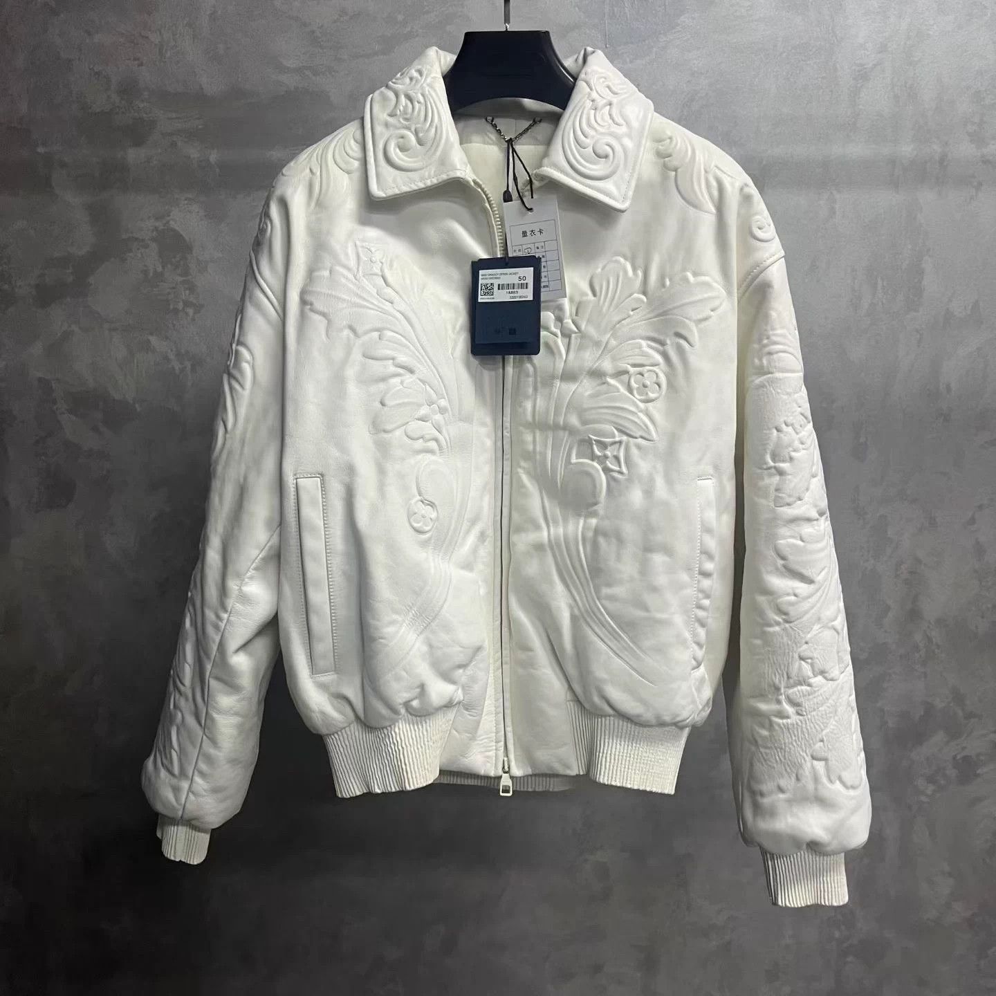 Louis Vuitton Louis Vuitton White Solid Color Embossed Leather Belt Jacket Size M / US 6-8 / IT 42-44 - 1 Thumbnail