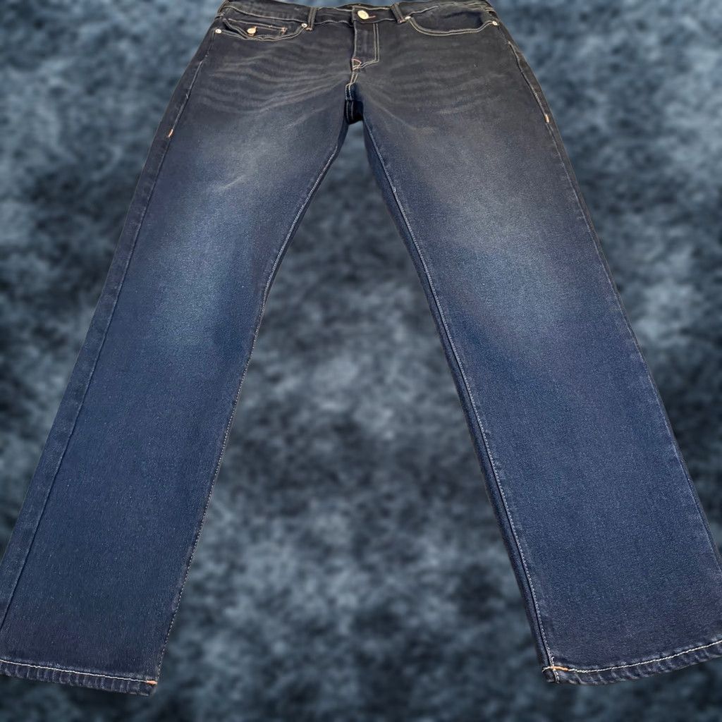 True Religion VINTAGE? No. Size US 34 / EU 50 - 1 Thumbnail