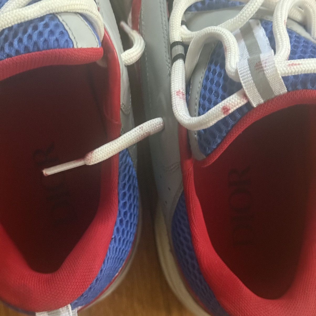 Dior Dior b22 “ white red blues” Size US 12 / EU 45 - 12 Thumbnail