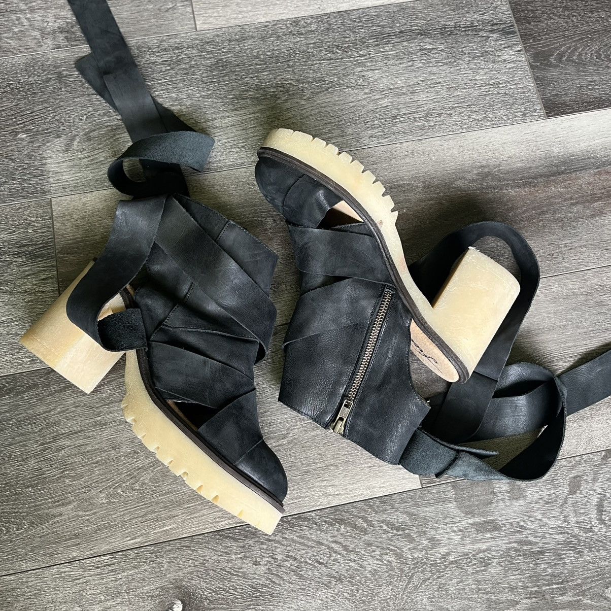 Free People Free People Womens Blake Black Ankle Strap Platform Heels 39 Size US 8 / IT 38 - 3 Thumbnail