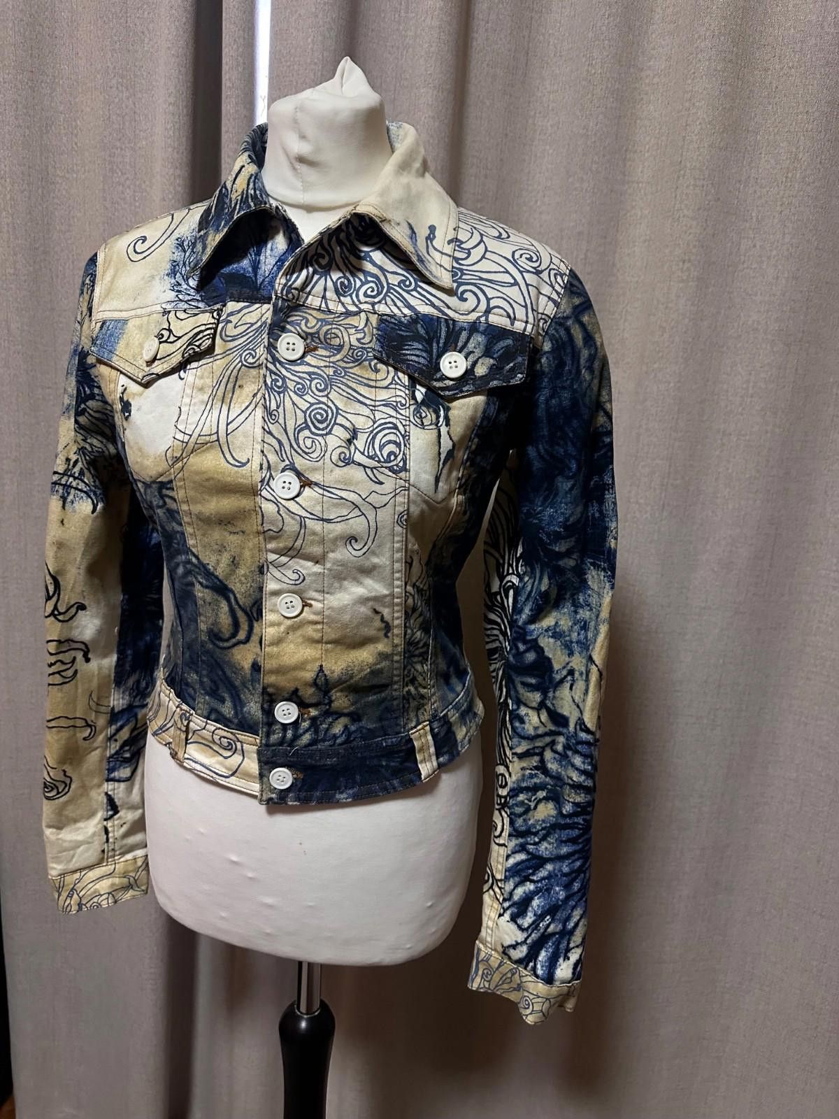 Just Cavalli 2000s Cavalli Chinese Ink Flowers Cropped Beige Jacket Sz XS Size XS / US 0-2 / IT 36-38 - 4 Thumbnail