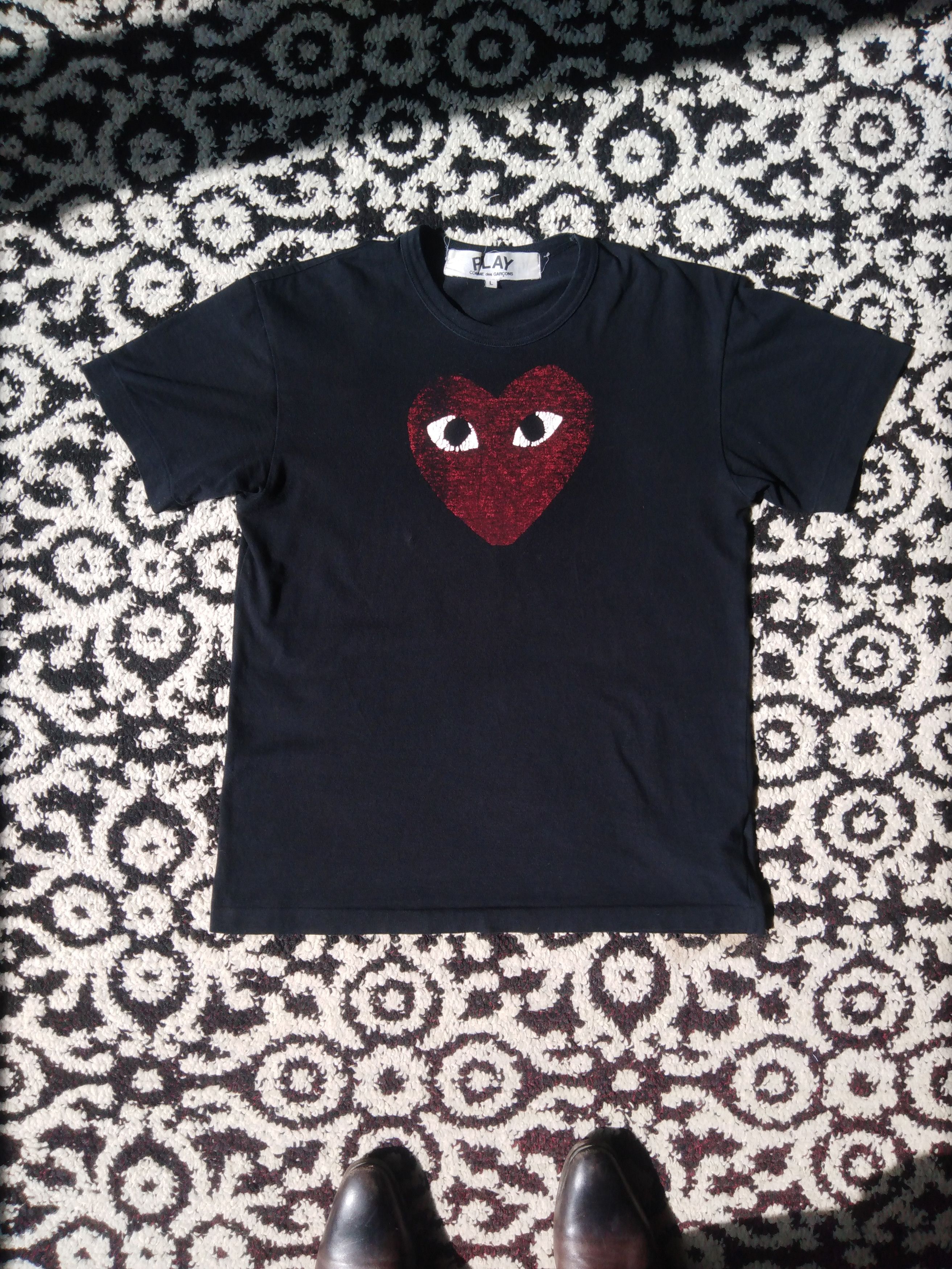 Comme des Garcons Comme Des Garcons Play Vintage Heart Tee Size US L / EU 52-54 / 3 - 1 Thumbnail