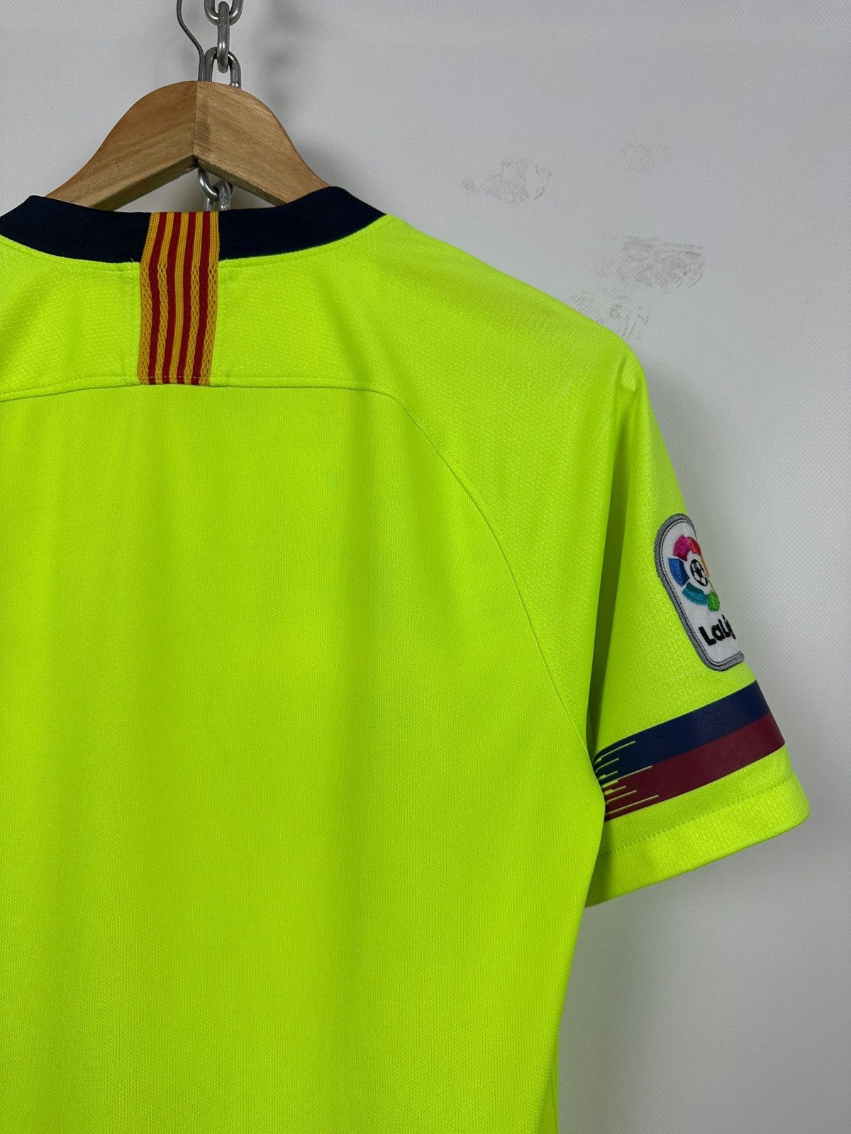 Nike 2018/19 Nike Barcelona Away Soccer Jersey Size US S / EU 44-46 / 1 - 17 Thumbnail