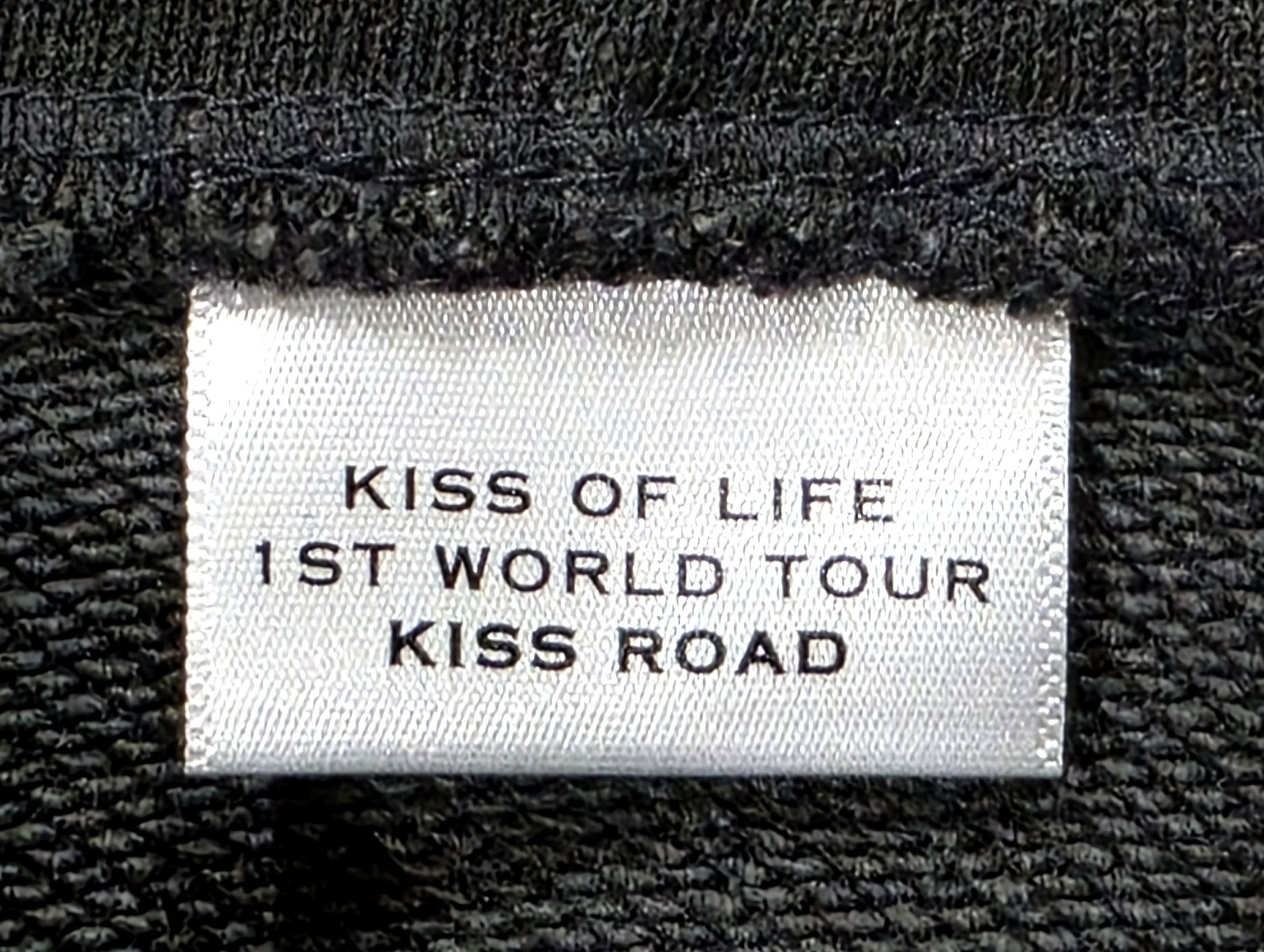 Other Kiss of Life KOF Kiss Road 1st World Tour Hoodie Sweatshirt Size US XL / EU 56 / 4 - 6 Thumbnail