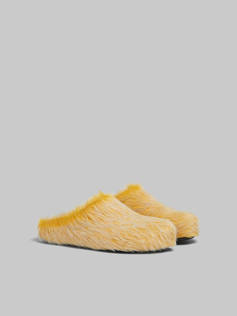 Marni o1f1d3z0526 Long-Haired Calfskin Fussbett Sabot in Yellow Size US 8 / IT 38 - 2 Thumbnail