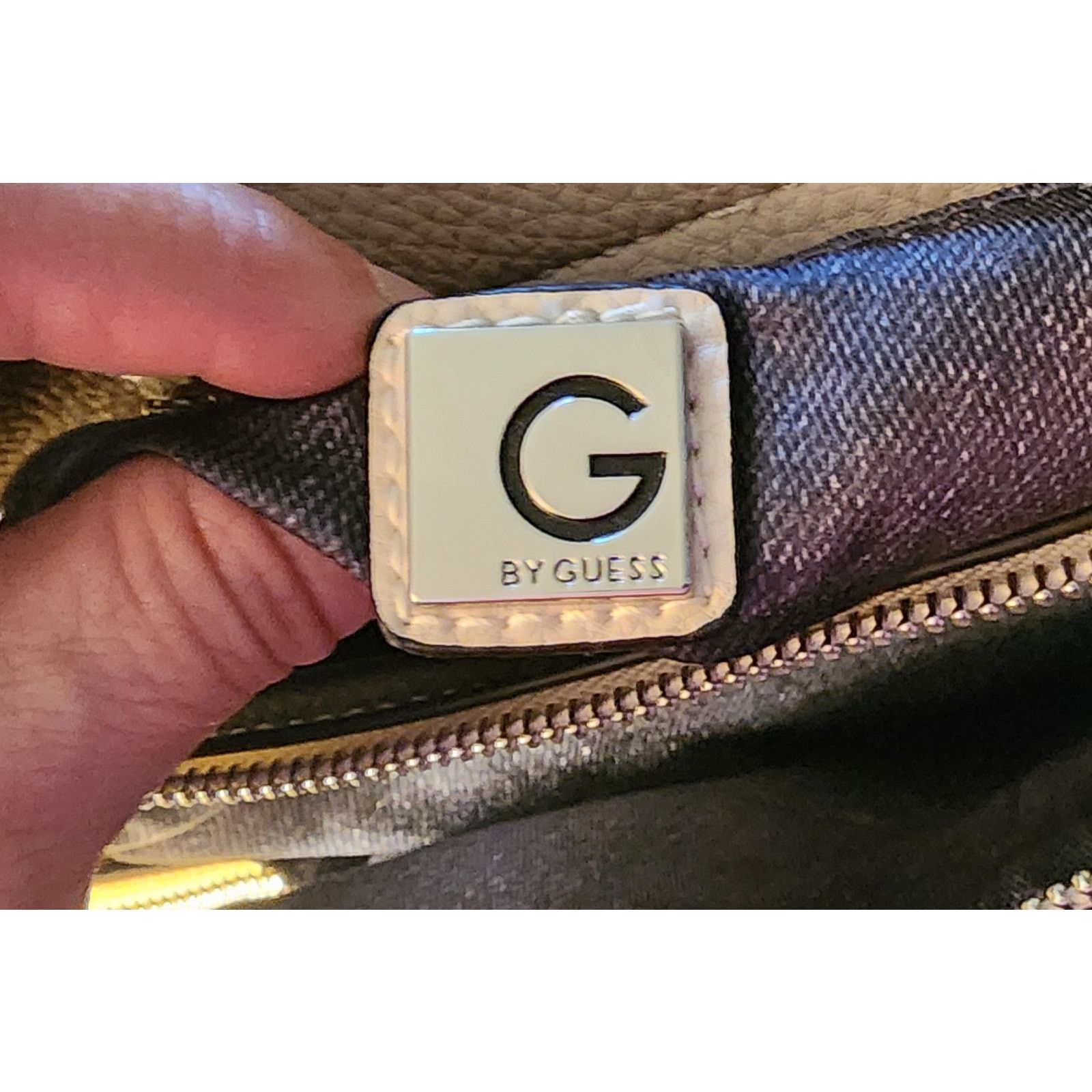 Guess G by Guess Wilder G Cube Shopper Carry-All, Purse, Handbag Size ONE SIZE - 6 Thumbnail