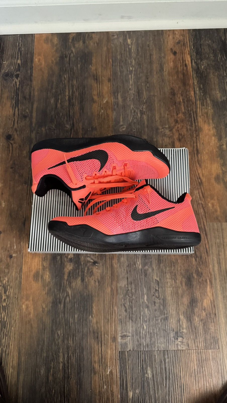 Nike kobe xi “barcelona” Size US 9.5 / EU 42-43 - 3 Thumbnail