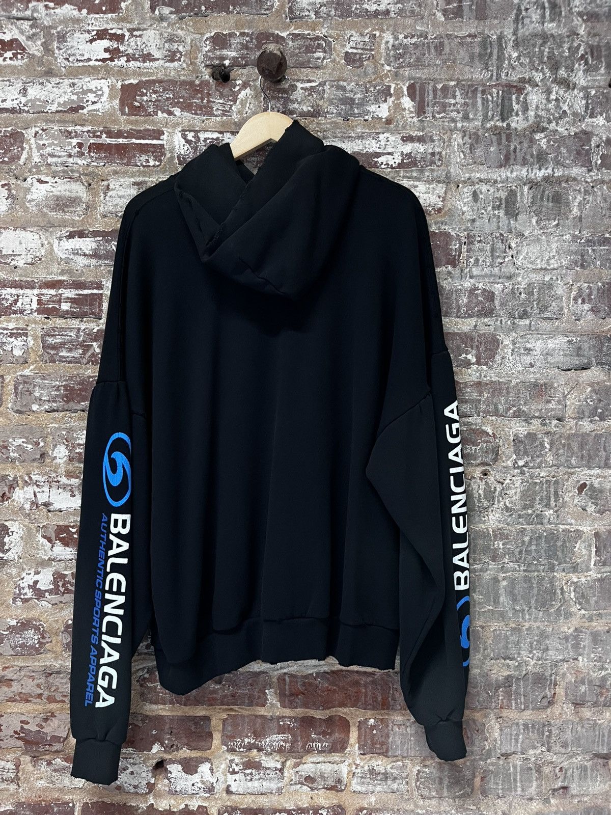 Balenciaga Balenciaga Loop Sports Icon Hoodie Black Size US M / EU 48-50 / 2 - 2 Thumbnail