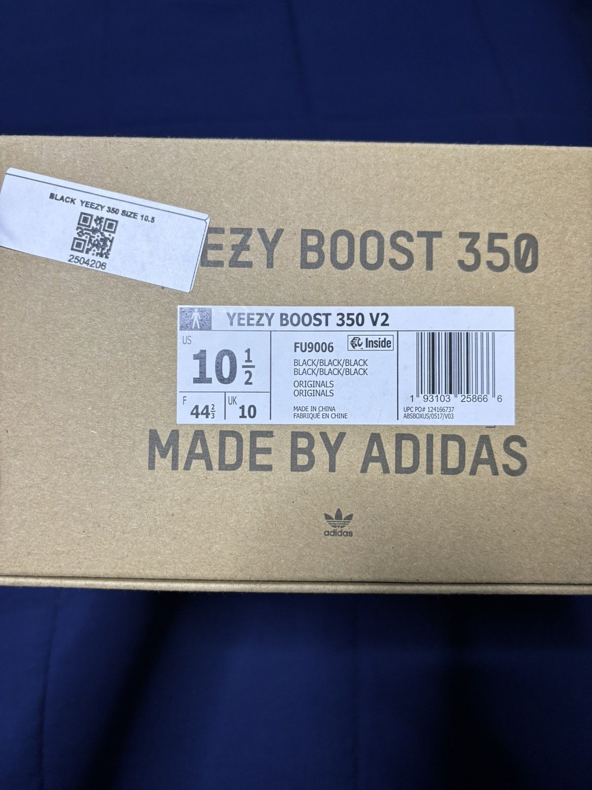 Adidas Adidas Yeezy Boost 350 V2 Black Non-Reflective Size 10.5 Size US 10.5 / EU 43-44 - 10 Thumbnail