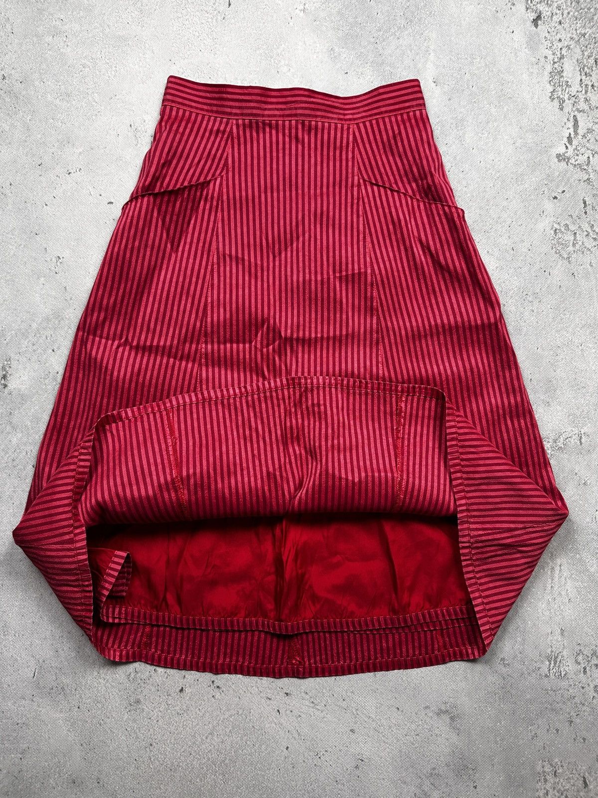 If Six Was Nine Vintage Oleana Silk Midi Skirt Red Stripe Rare XS Lux Item Size 26" / US 2 / IT 38 - 2 Thumbnail