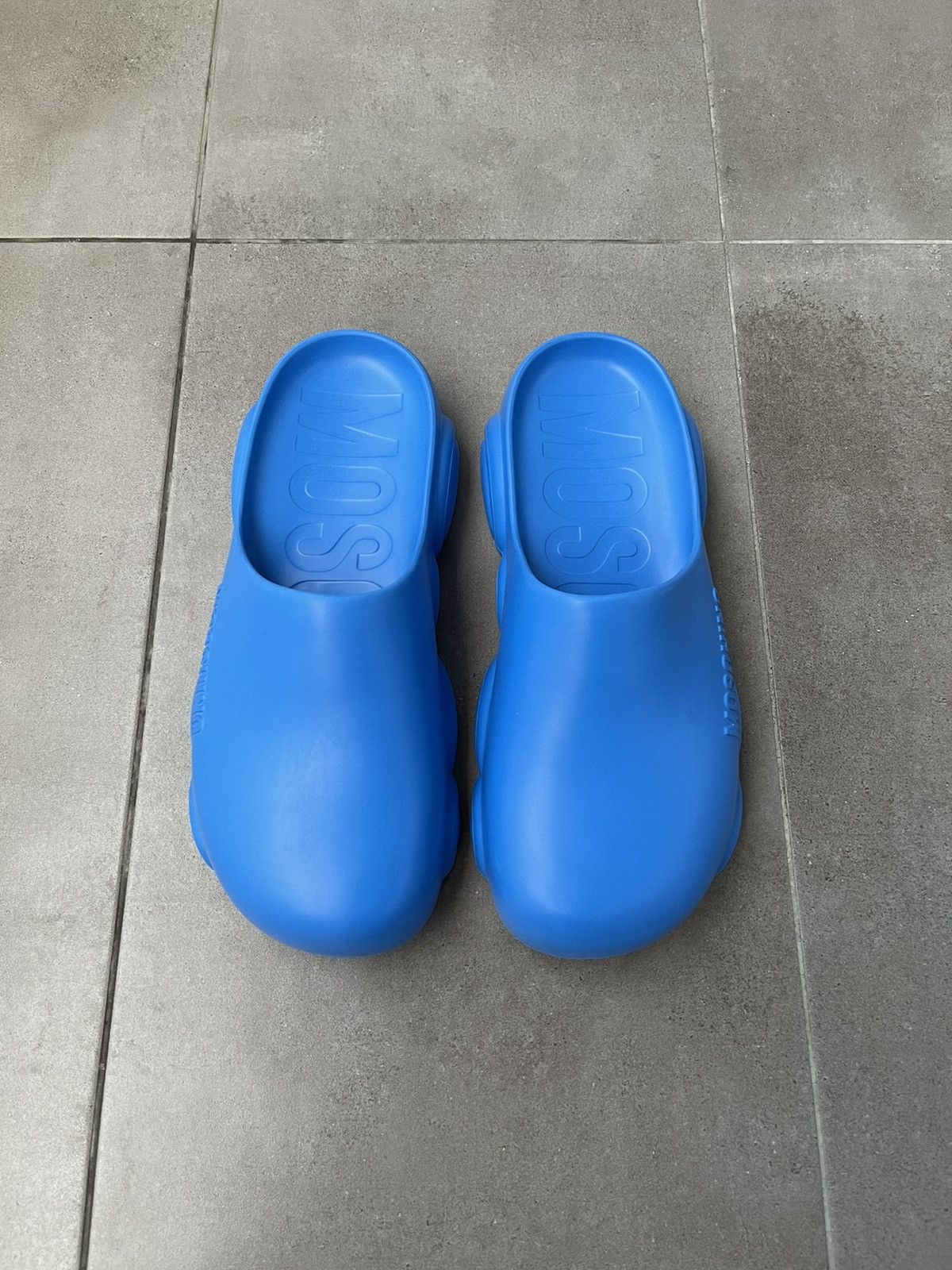 Moschino !DS! SS23 Moschino Cobalto Blue Gummy Bear Mules Size US 10.5 / EU 43-44 - 7 Thumbnail