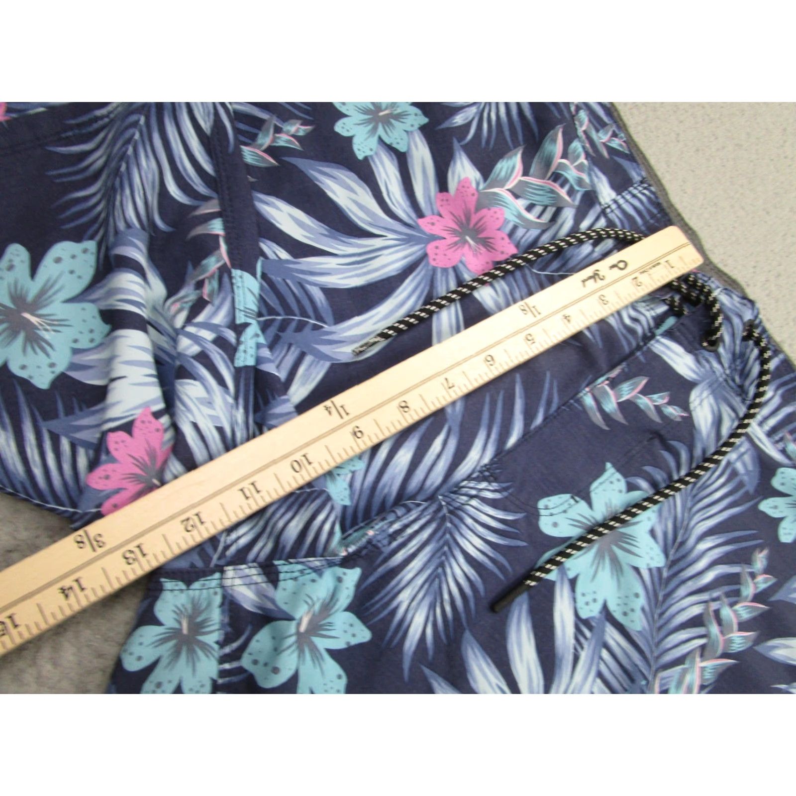 Hurley Hurley Board Shorts Mens 38 Navy Blue Tropical Floral Swim Trunks Stretch Fit Size US 38 / EU 54 - 5 Thumbnail