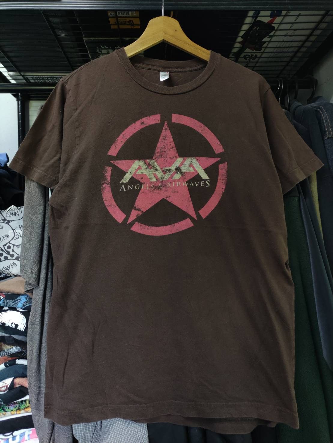 Band Tees Angels & Airwaves Red Star Logo T-Shirt Size US M / EU 48-50 / 2 - 1 Thumbnail