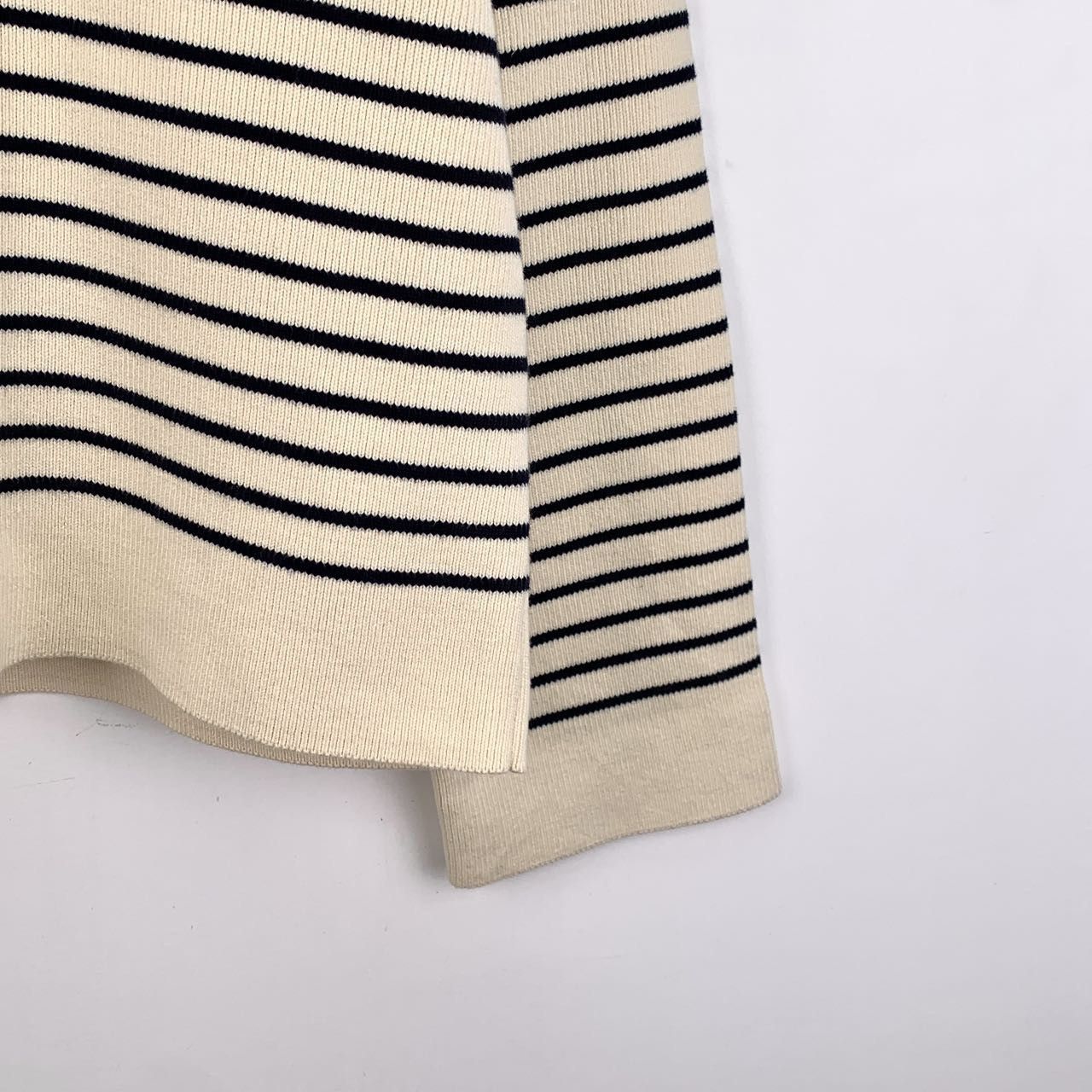 Celine Celine Colorblocked Striped Cotton V-Neck Long Sleeve Knit Size S / US 4 / IT 40 - 4 Thumbnail