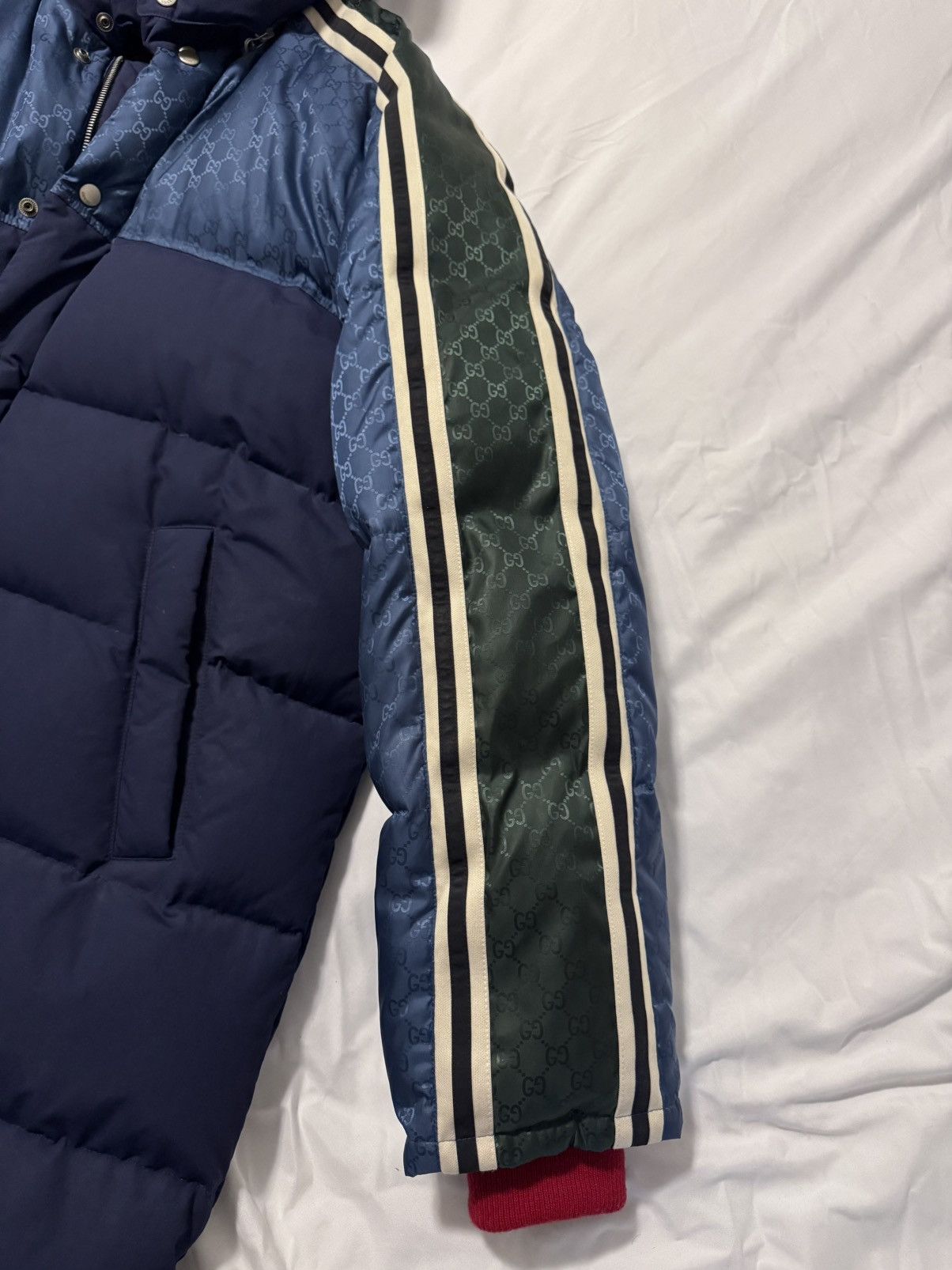Gucci Gucci Nylon Jacquard GG down jacket Size US L / EU 52-54 / 3 - 4 Thumbnail