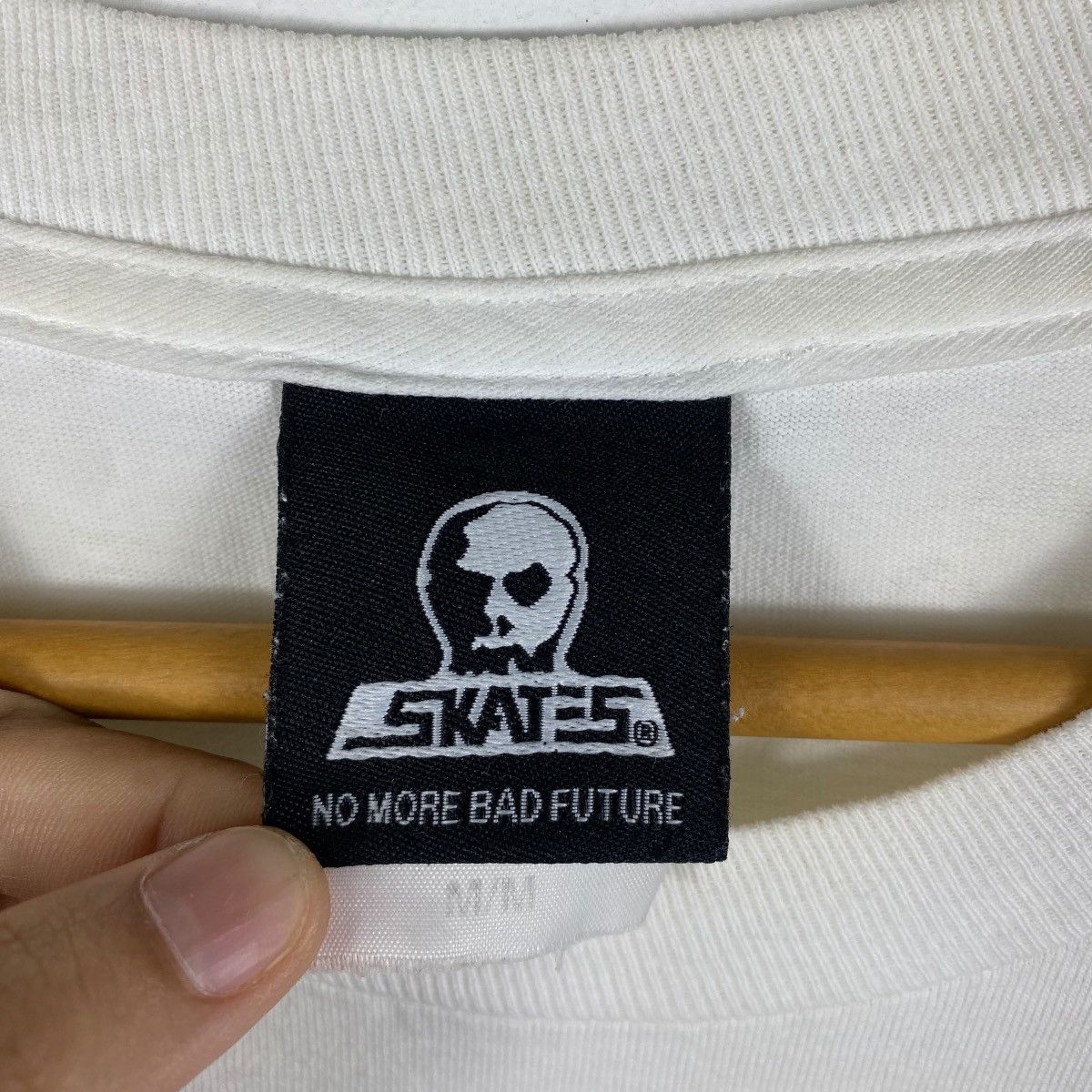 Vintage Vintage SKULL SKATES No More Bad Future Skate Tee Shirt Size US M / EU 48-50 / 2 - 6 Thumbnail