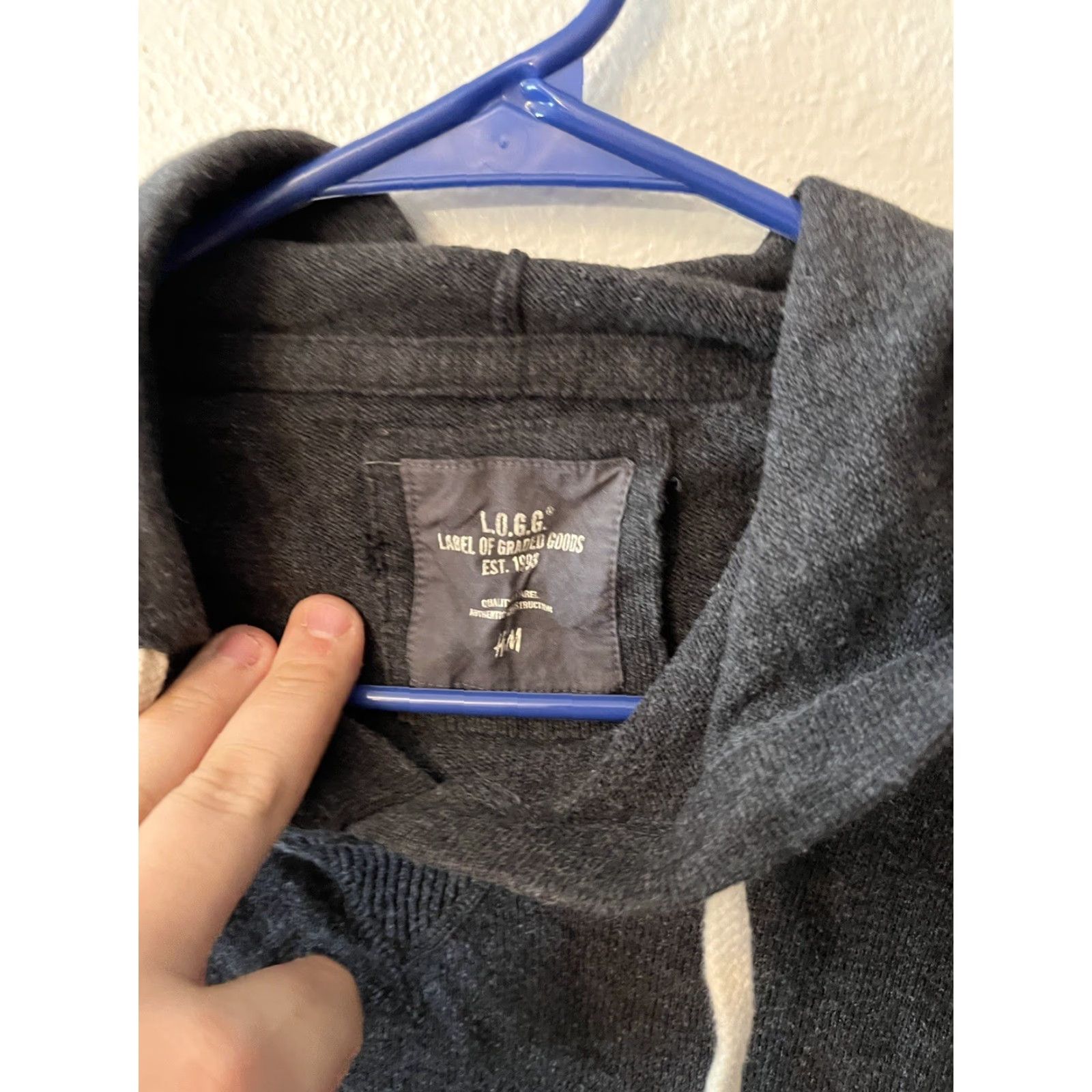 H&M H&M Hoodie Mens LOGG Dark Gray Large Drawstring Front Pockets All Seasons Hooded Pockets Fall Mens Size US L / EU 52-54 / 3 - 2 Thumbnail