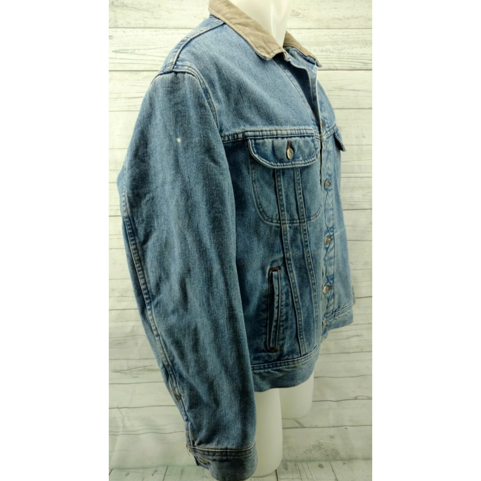 Vintage VINTAGE Lee Riveted Denim Trucker Jacket Lined Blanket XL Mens REG #2 Size US XL / EU 56 / 4 - 4 Thumbnail