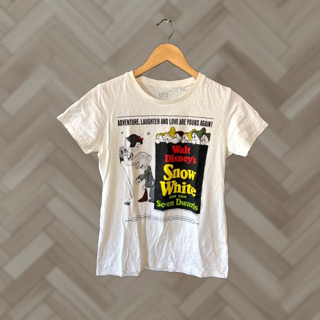 Uniqlo Uniqlo Snow White t-shirt White Ladies M Shirt / Womens / Snow White / White / M / T-Shirt Size M / US 6-8 / IT 42-44 - 1 Thumbnail