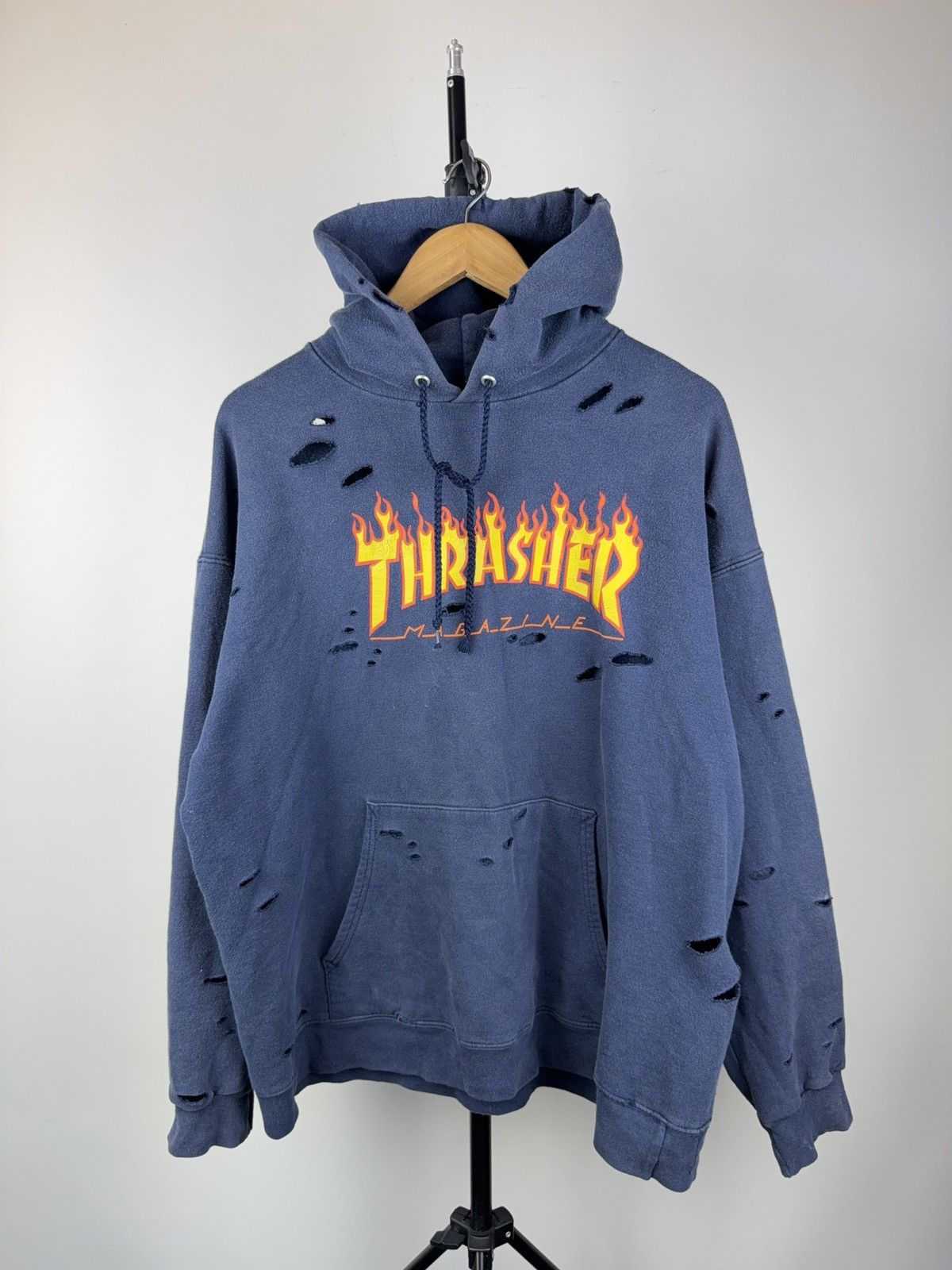Thrasher Vintage 00s Thresher Distressed Faded Y2K SK8 Hoodie Size US L / EU 52-54 / 3 - 1 Thumbnail